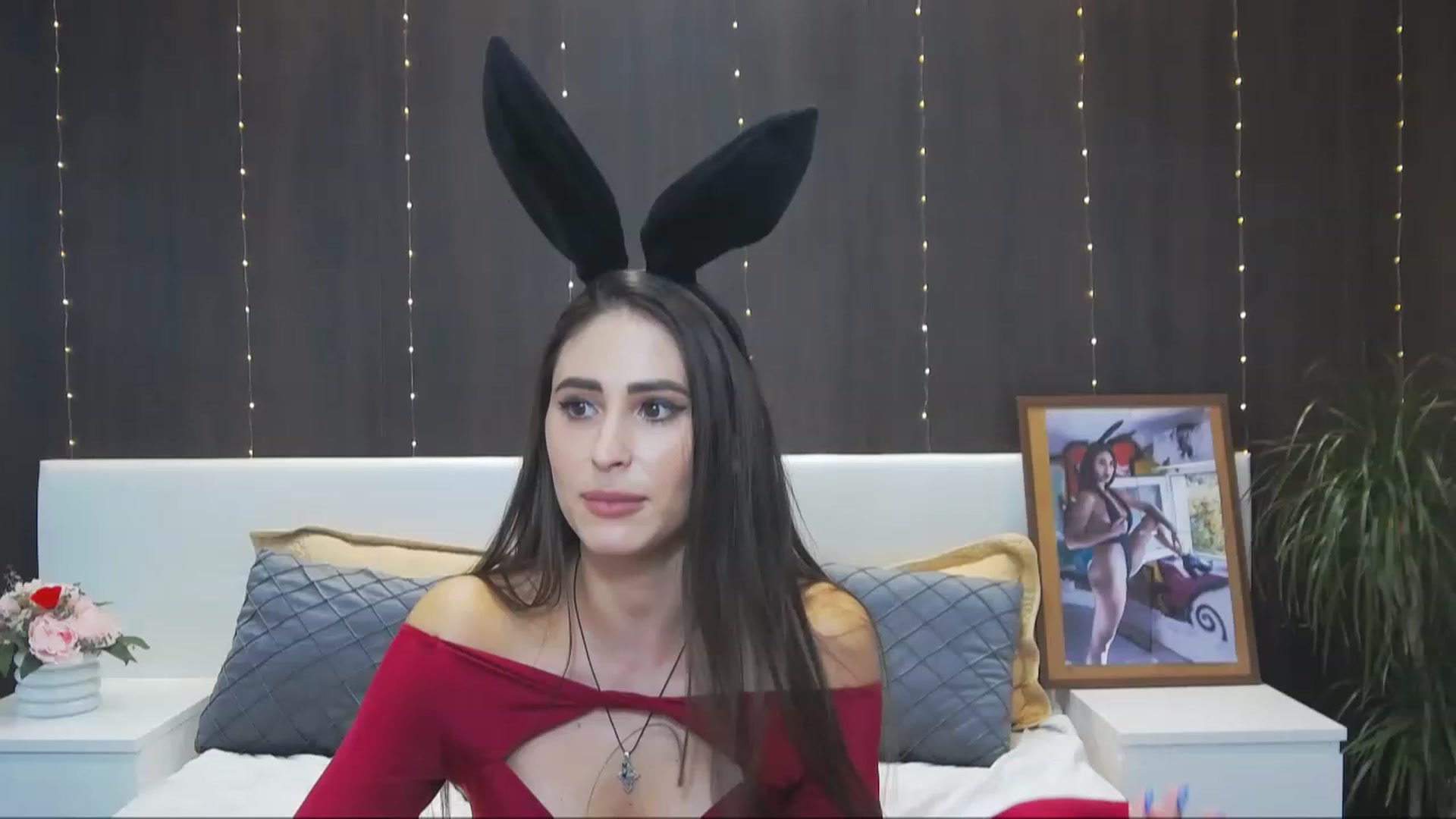 Gallery image thumbnail from MaraHari's myfreecams stream on, 12/03/2022, 22:09 image 7 of 20