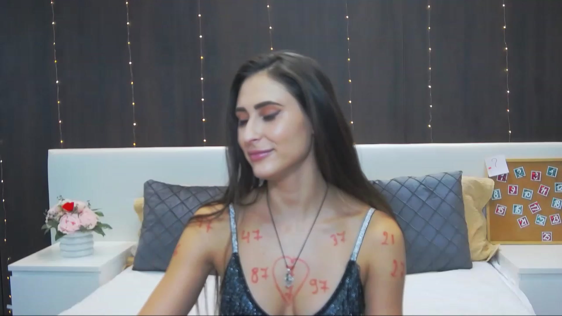 Gallery image thumbnail from MaraHari's myfreecams stream on, 12/05/2022, 18:58 image 4 of 20