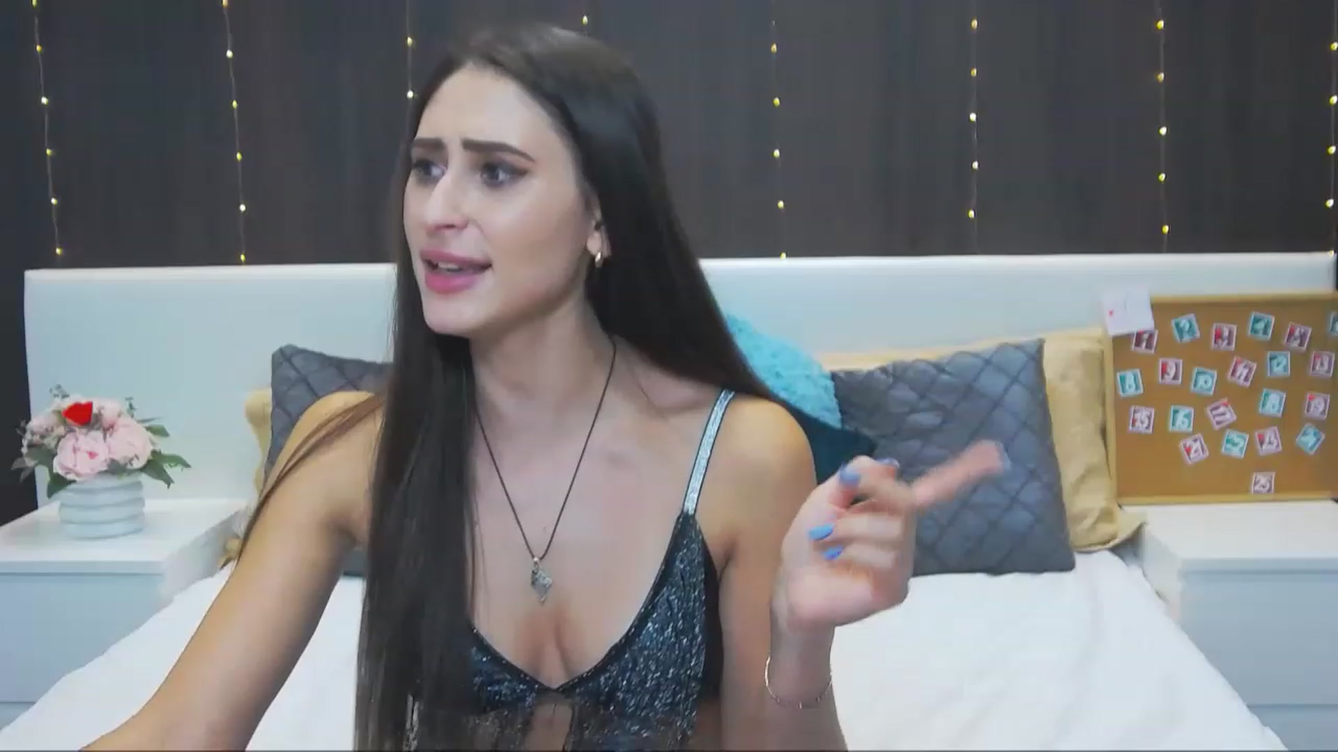 Gallery image thumbnail from MaraHari's myfreecams stream on, 12/05/2022, 20:42 image 12 of 20