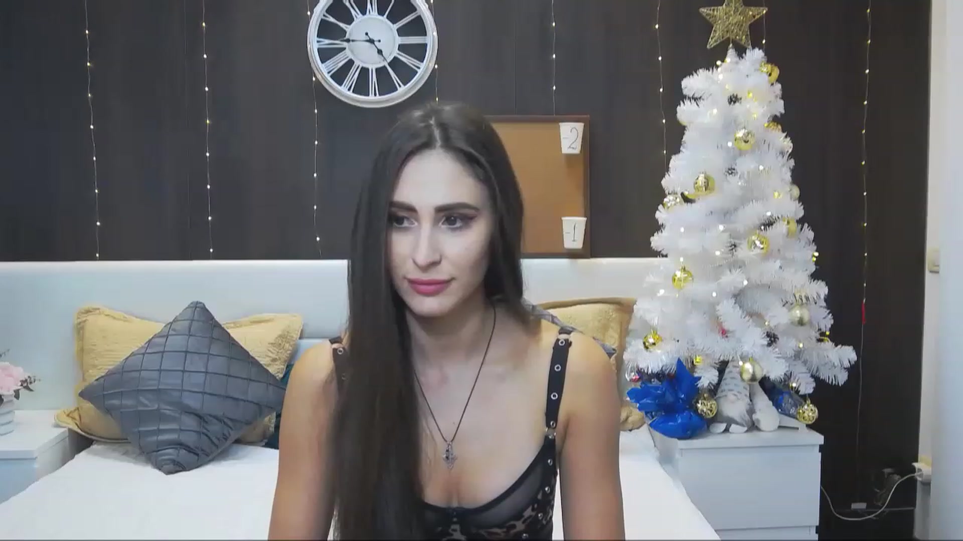 Gallery image thumbnail from MaraHari's myfreecams stream on, 12/09/2022, 16:08 image 5 of 20