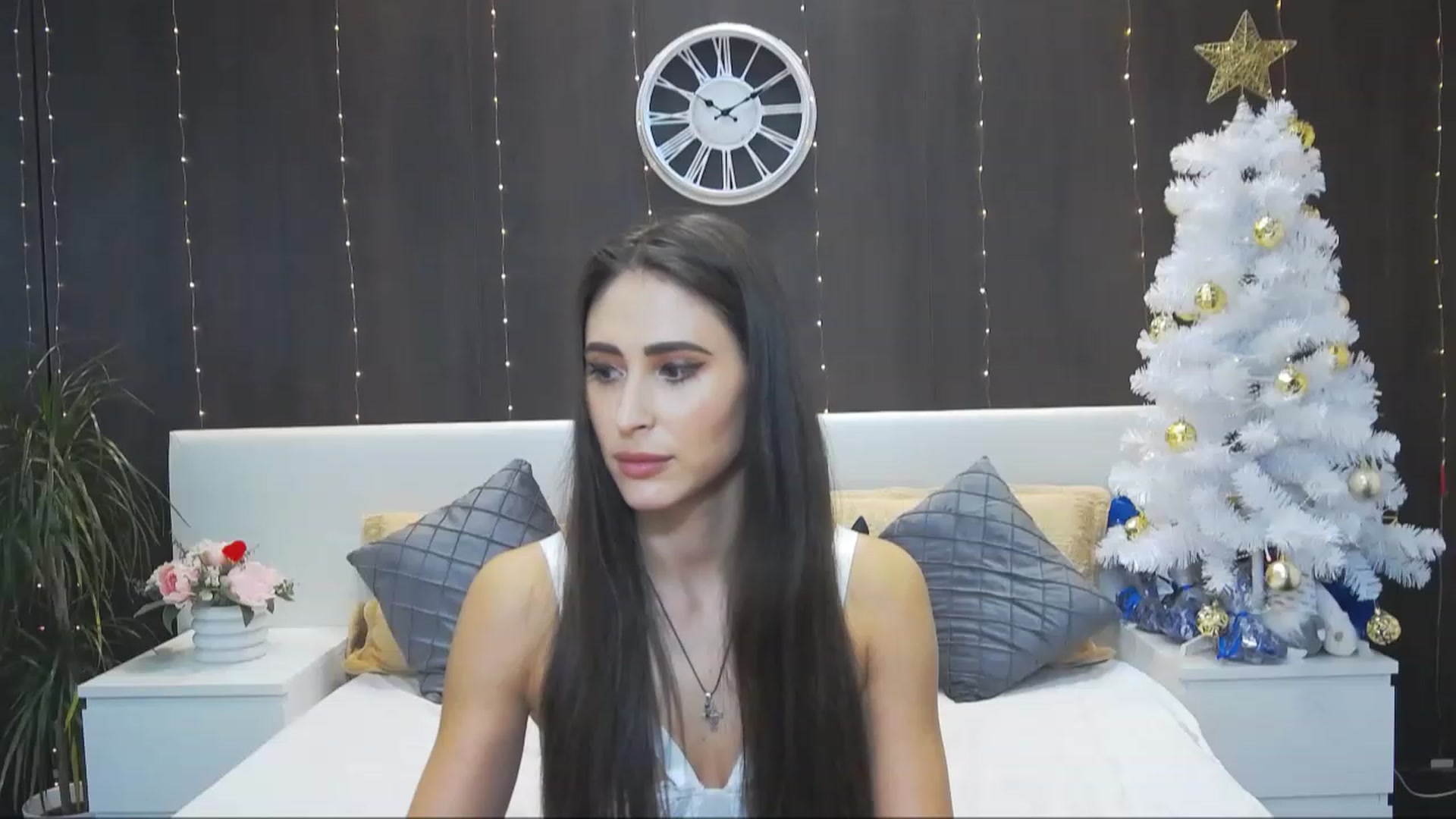 Gallery image thumbnail from MaraHari's myfreecams stream on, 12/11/2022, 21:39 image 3 of 20