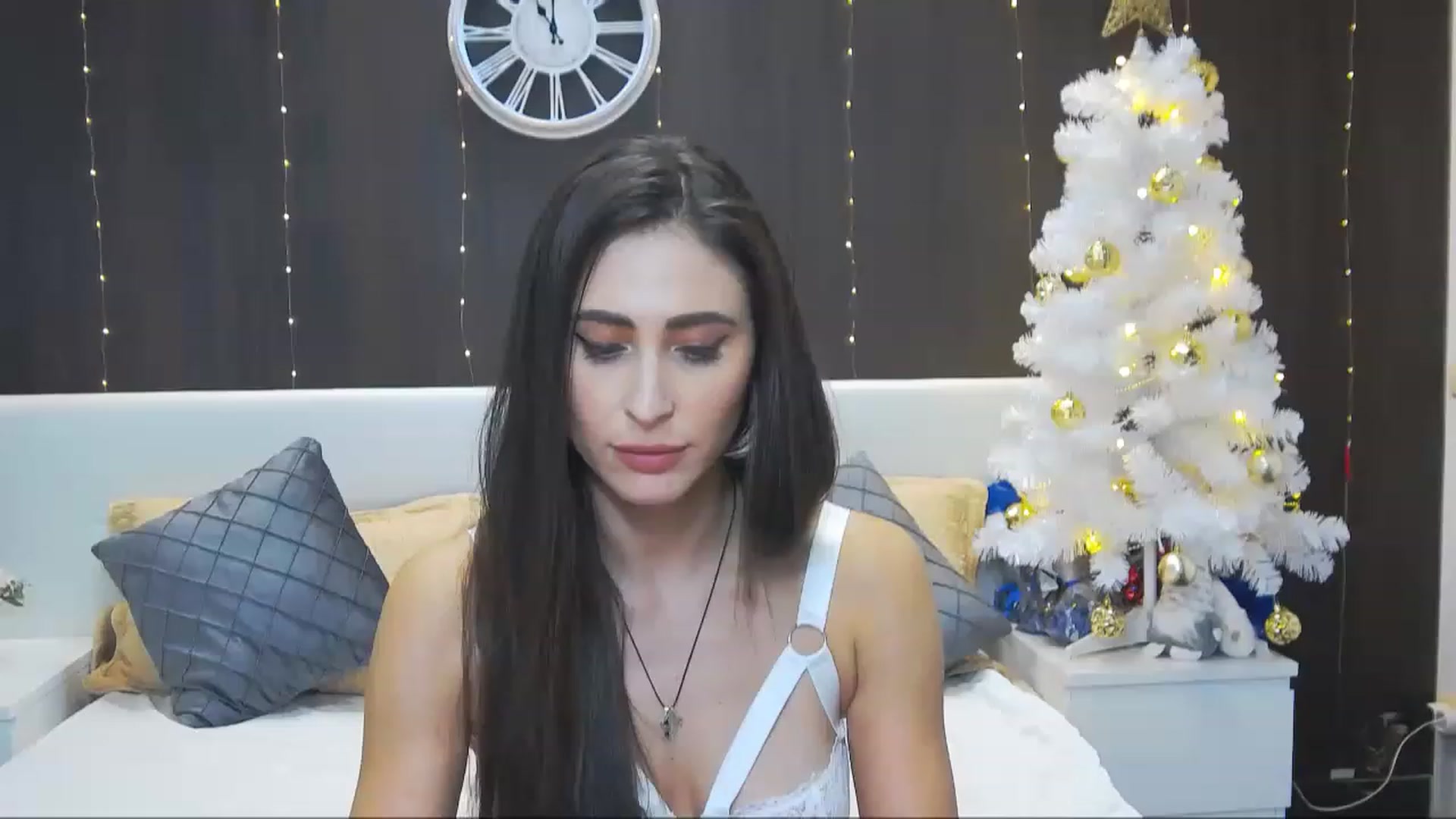 Gallery image thumbnail from MaraHari's myfreecams stream on, 12/11/2022, 21:39 image 14 of 20