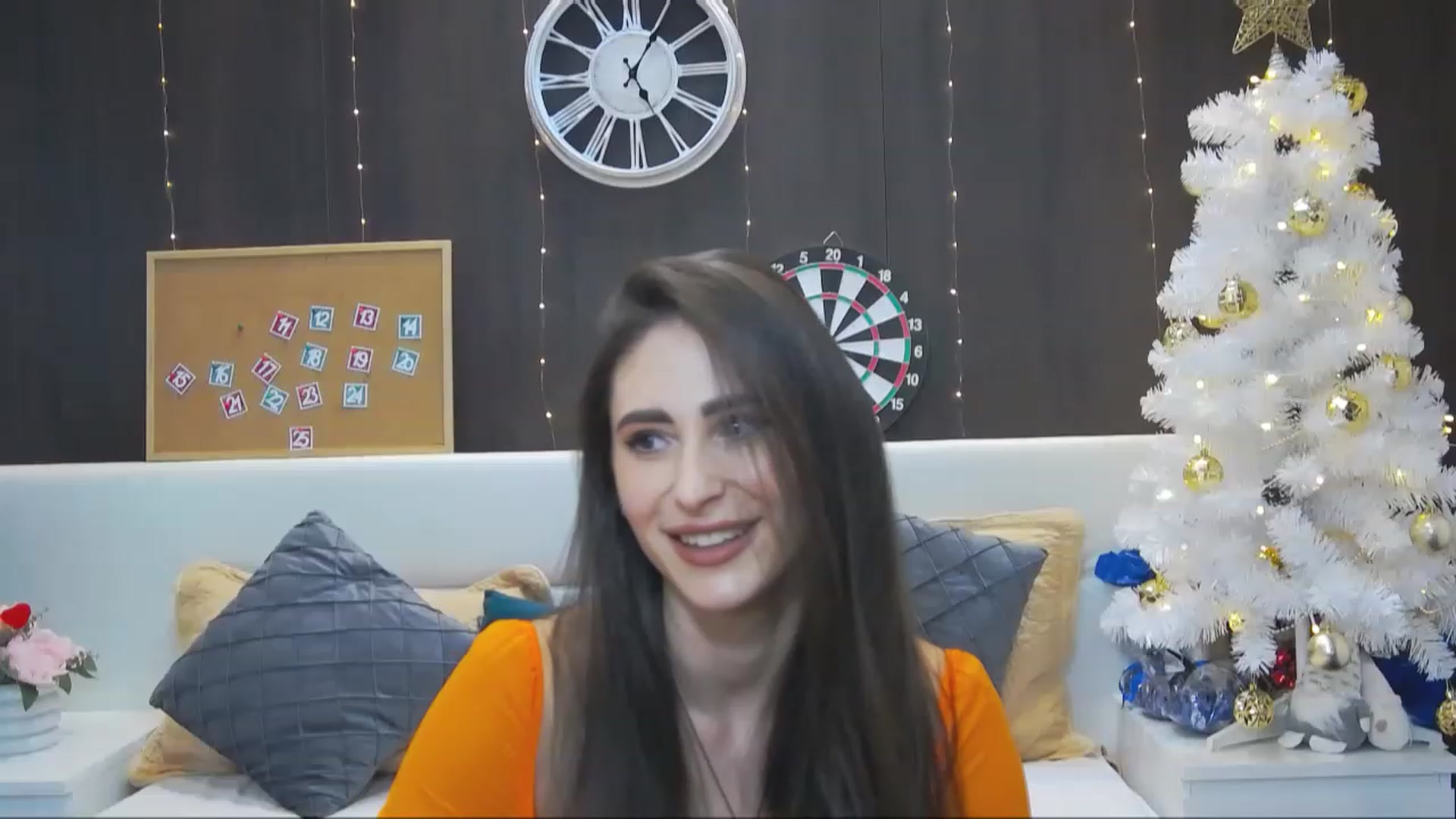 Gallery image thumbnail from MaraHari's myfreecams stream on, 12/12/2022, 15:46 image 7 of 20
