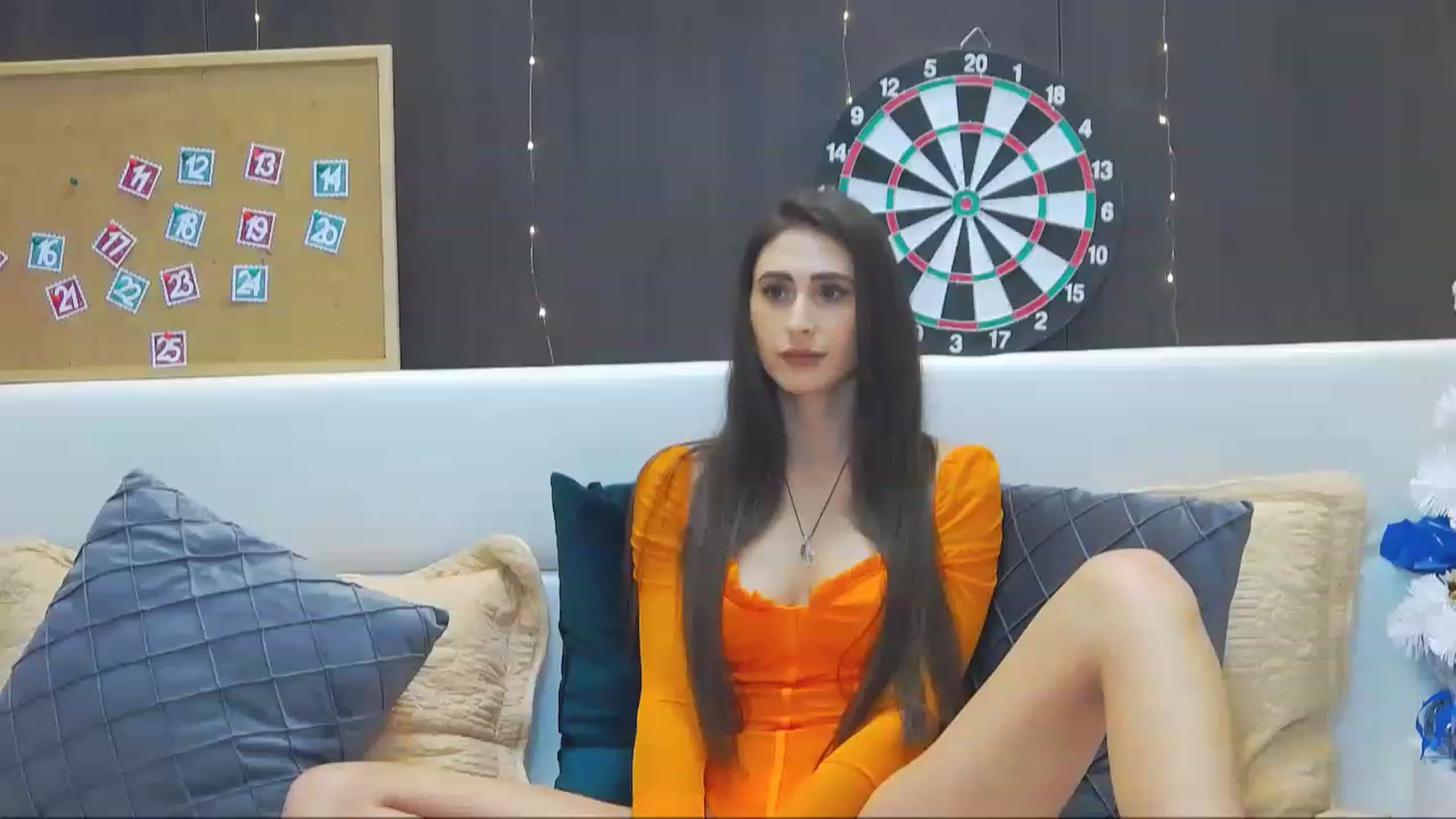 Gallery image thumbnail from MaraHari's myfreecams stream on, 12/12/2022, 16:12 image 12 of 20