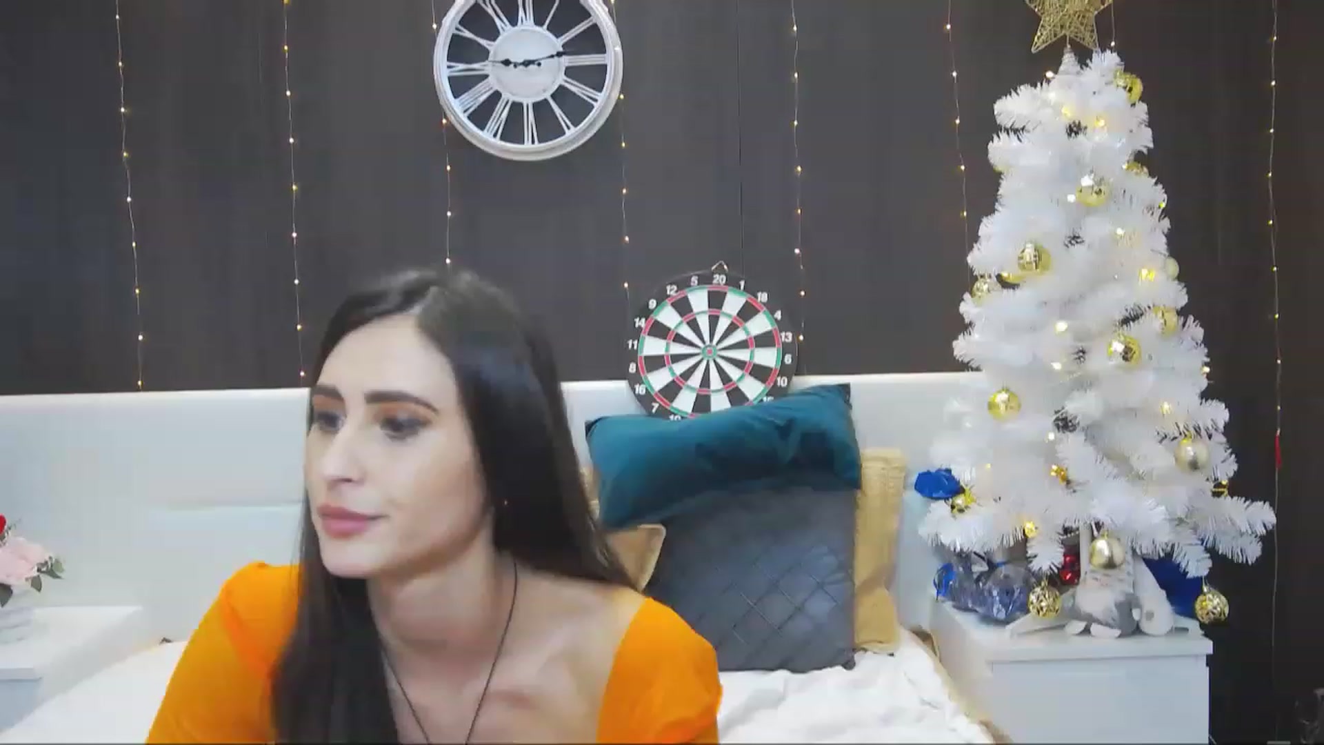 Gallery image thumbnail from MaraHari's myfreecams stream on, 12/12/2022, 19:51 image 15 of 20