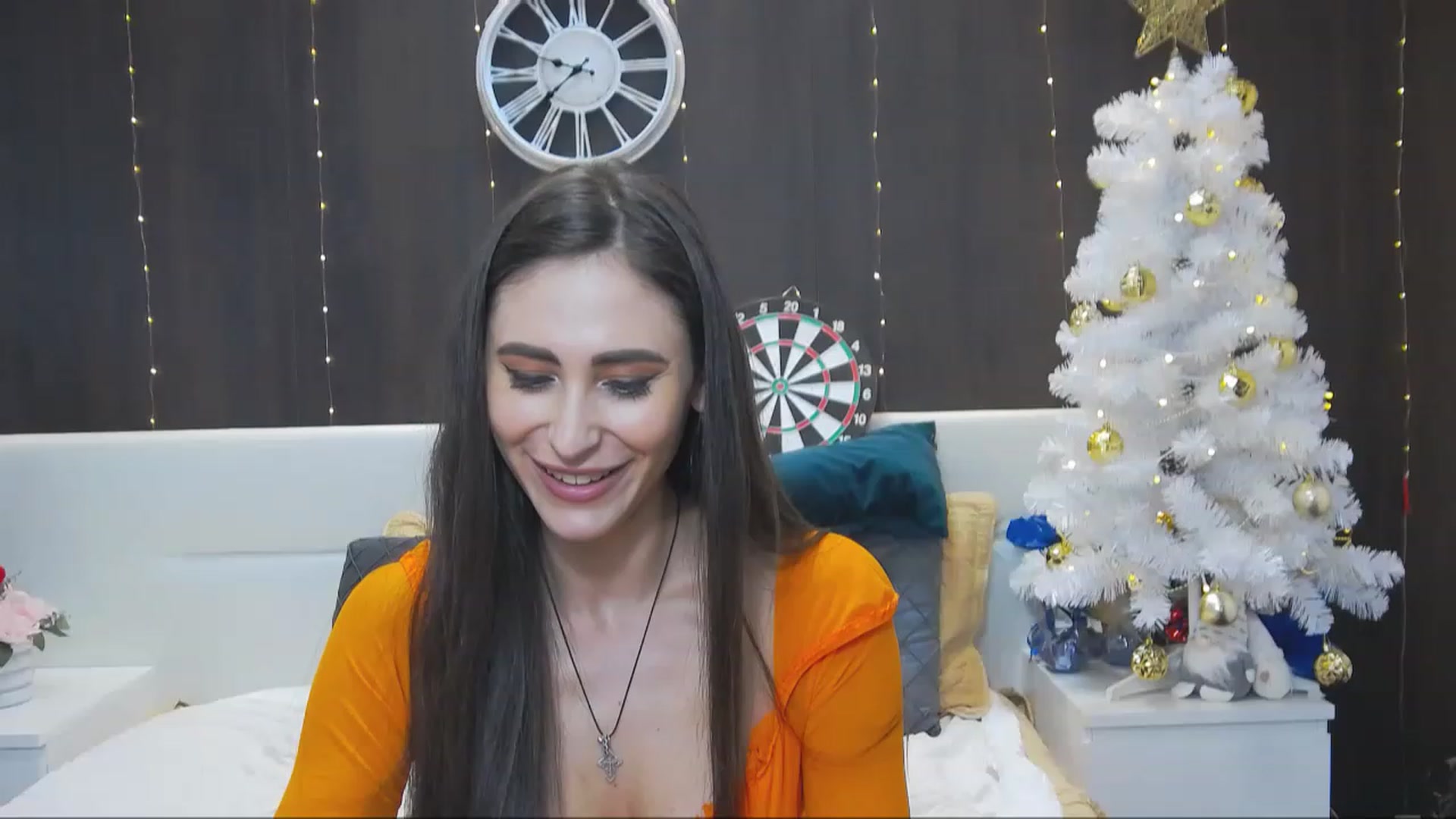 Gallery image thumbnail from MaraHari's myfreecams stream on, 12/12/2022, 19:51 image 20 of 20