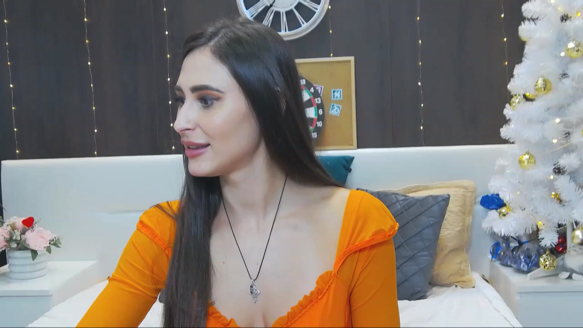 Gallery image thumbnail from MaraHari's myfreecams stream on, 12/12/2022, 19:51 image 8 of 20