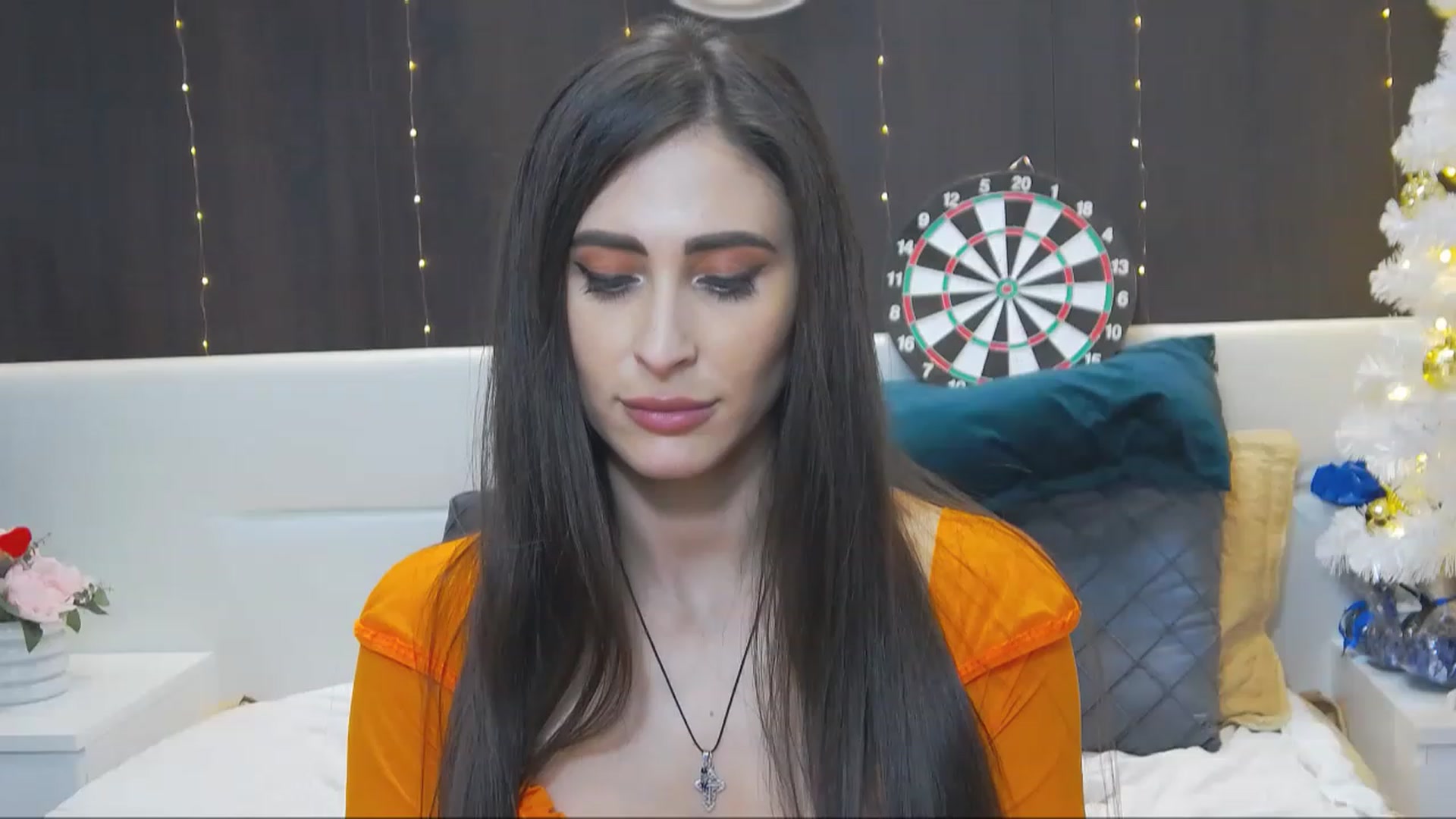 Gallery image thumbnail from MaraHari's myfreecams stream on, 12/12/2022, 19:51 image 10 of 20