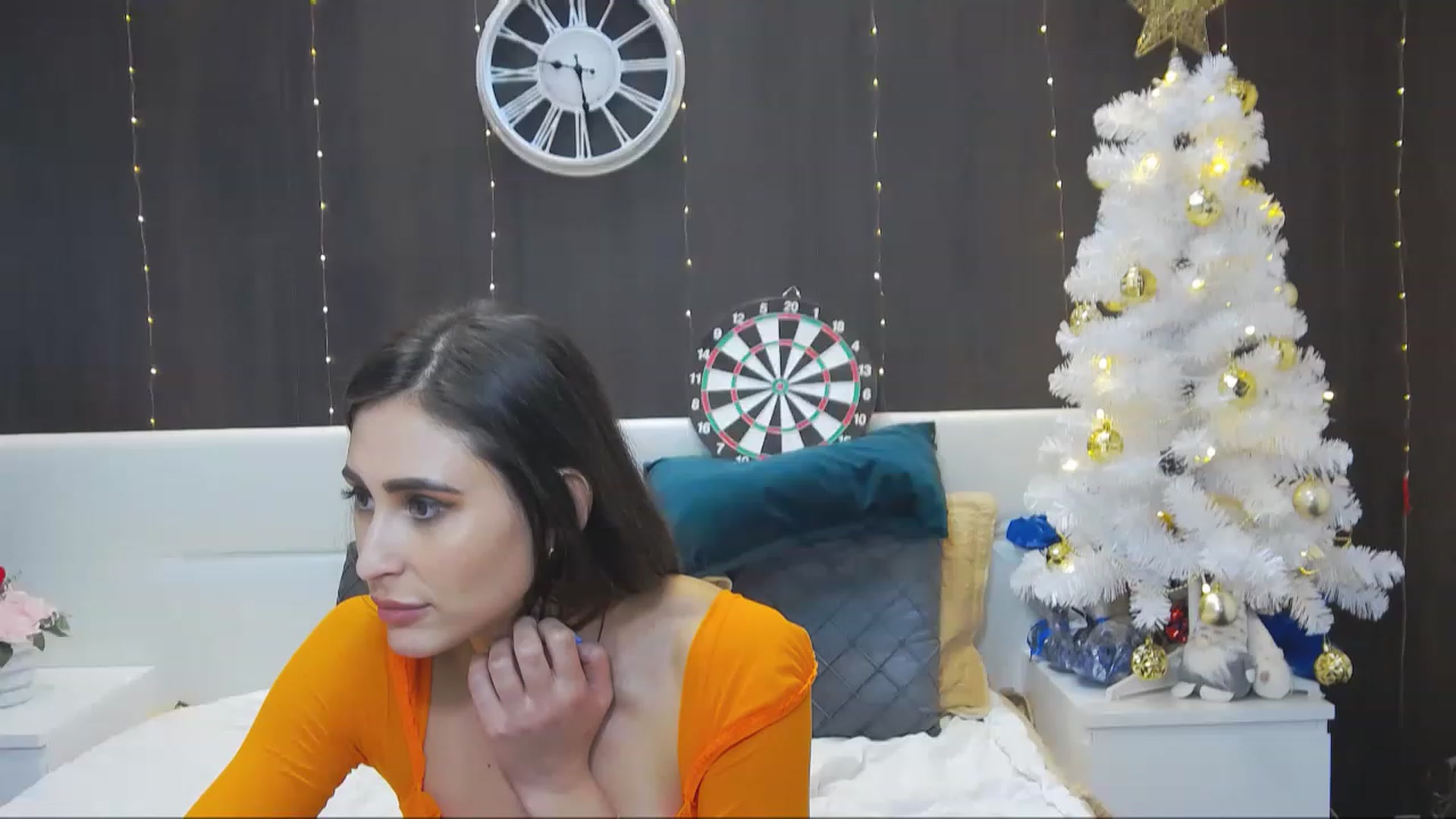 Gallery image thumbnail from MaraHari's myfreecams stream on, 12/12/2022, 19:51 image 18 of 20