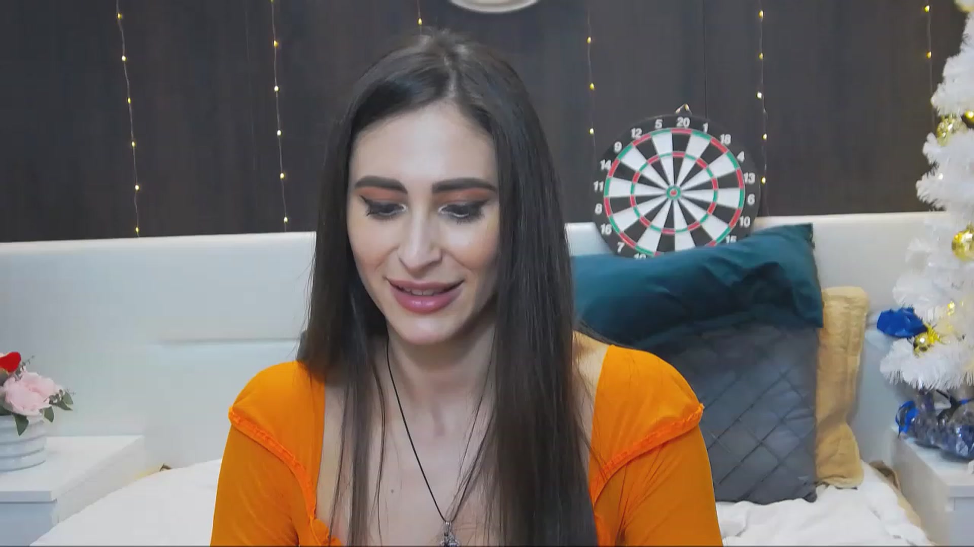 Gallery image thumbnail from MaraHari's myfreecams stream on, 12/12/2022, 19:51 image 11 of 20