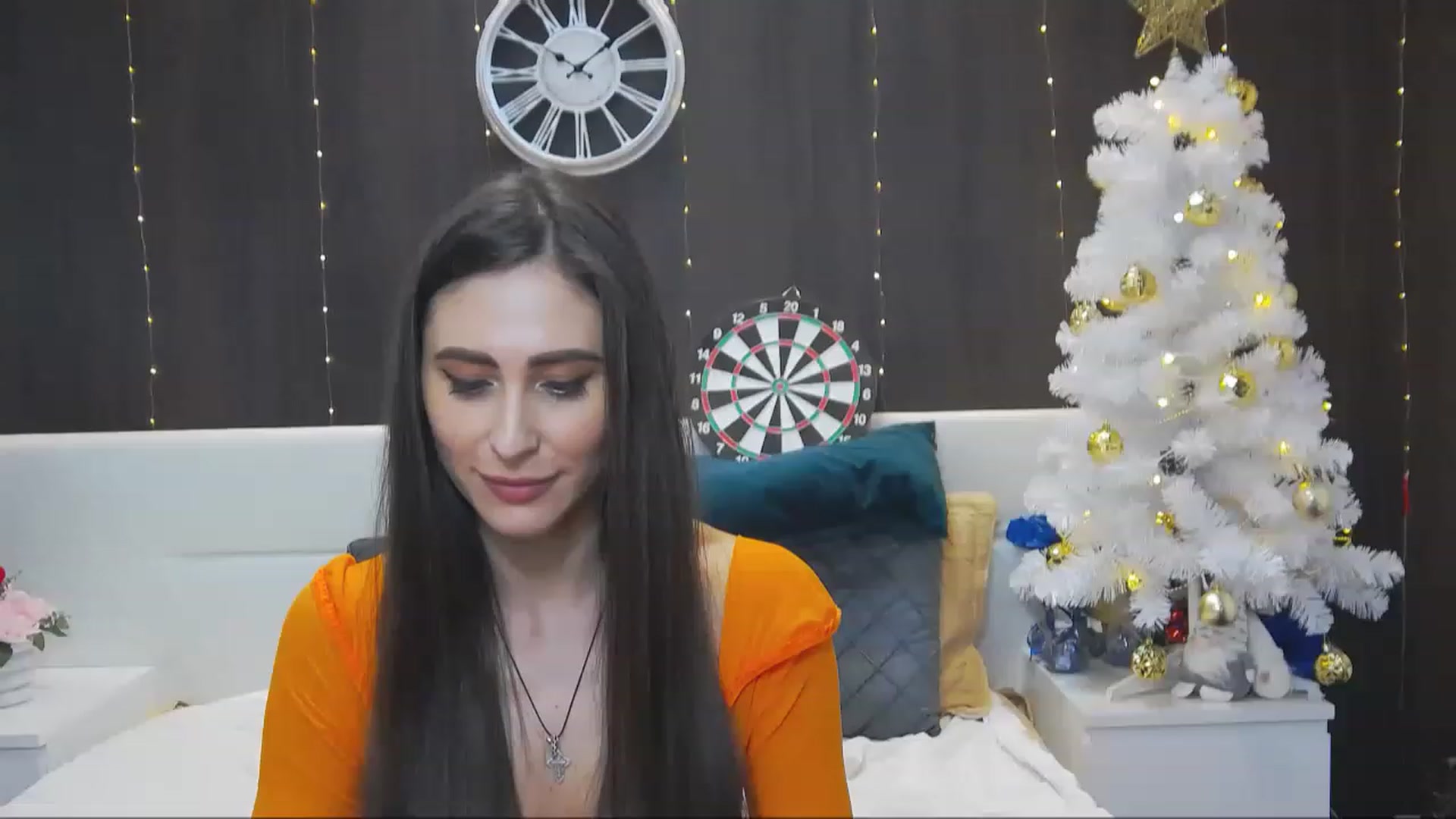 Gallery image thumbnail from MaraHari's myfreecams stream on, 12/12/2022, 20:51 image 5 of 20