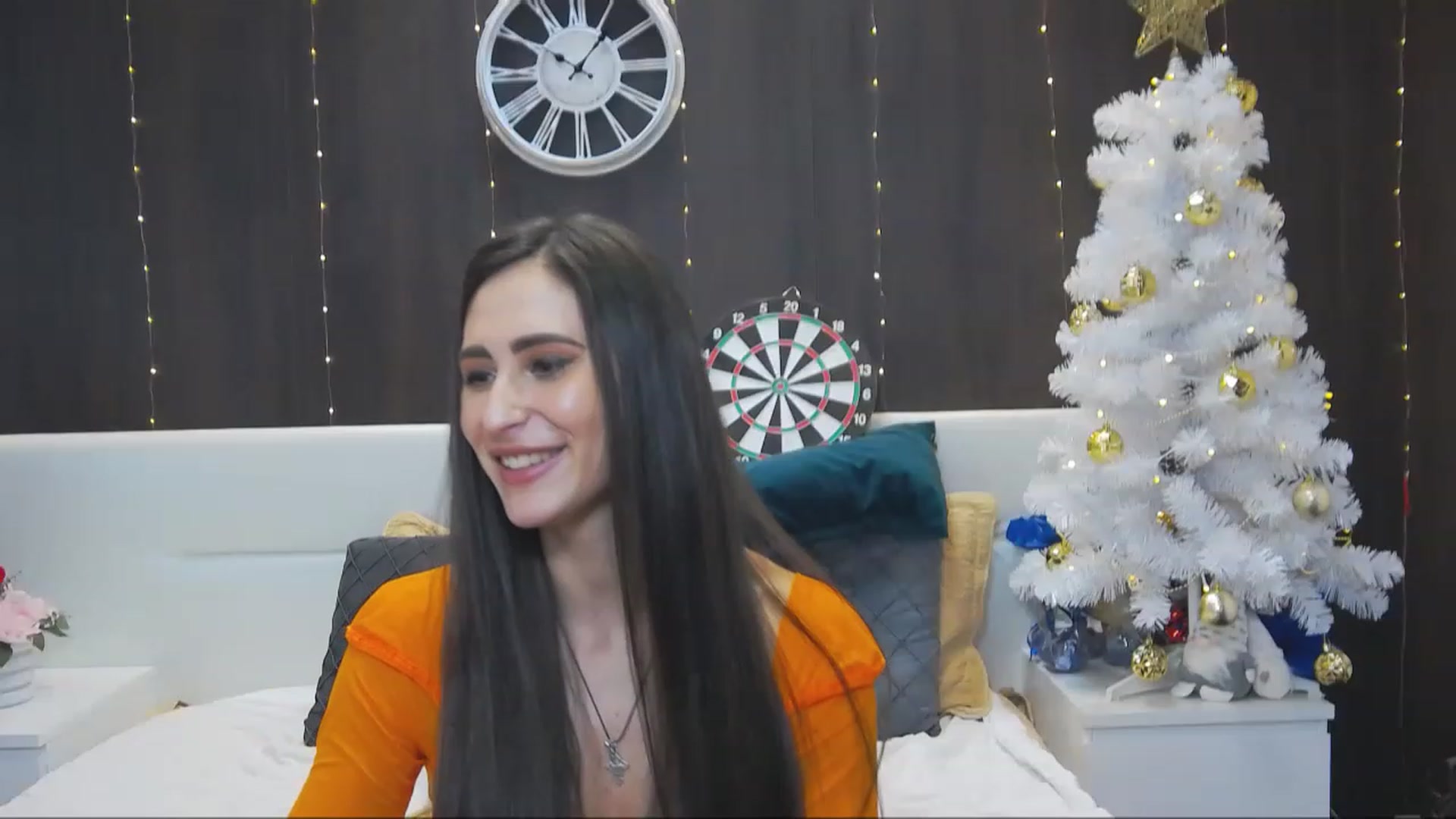 Gallery image thumbnail from MaraHari's myfreecams stream on, 12/12/2022, 20:51 image 4 of 20