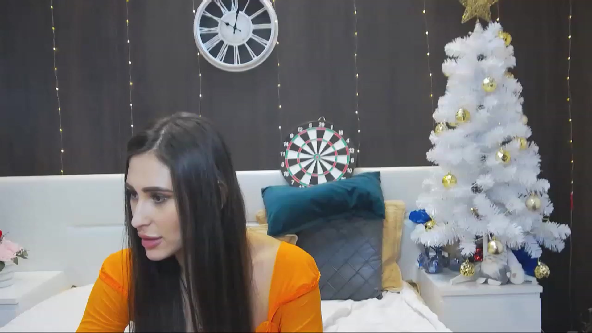Gallery image thumbnail from MaraHari's myfreecams stream on, 12/12/2022, 20:51 image 2 of 20