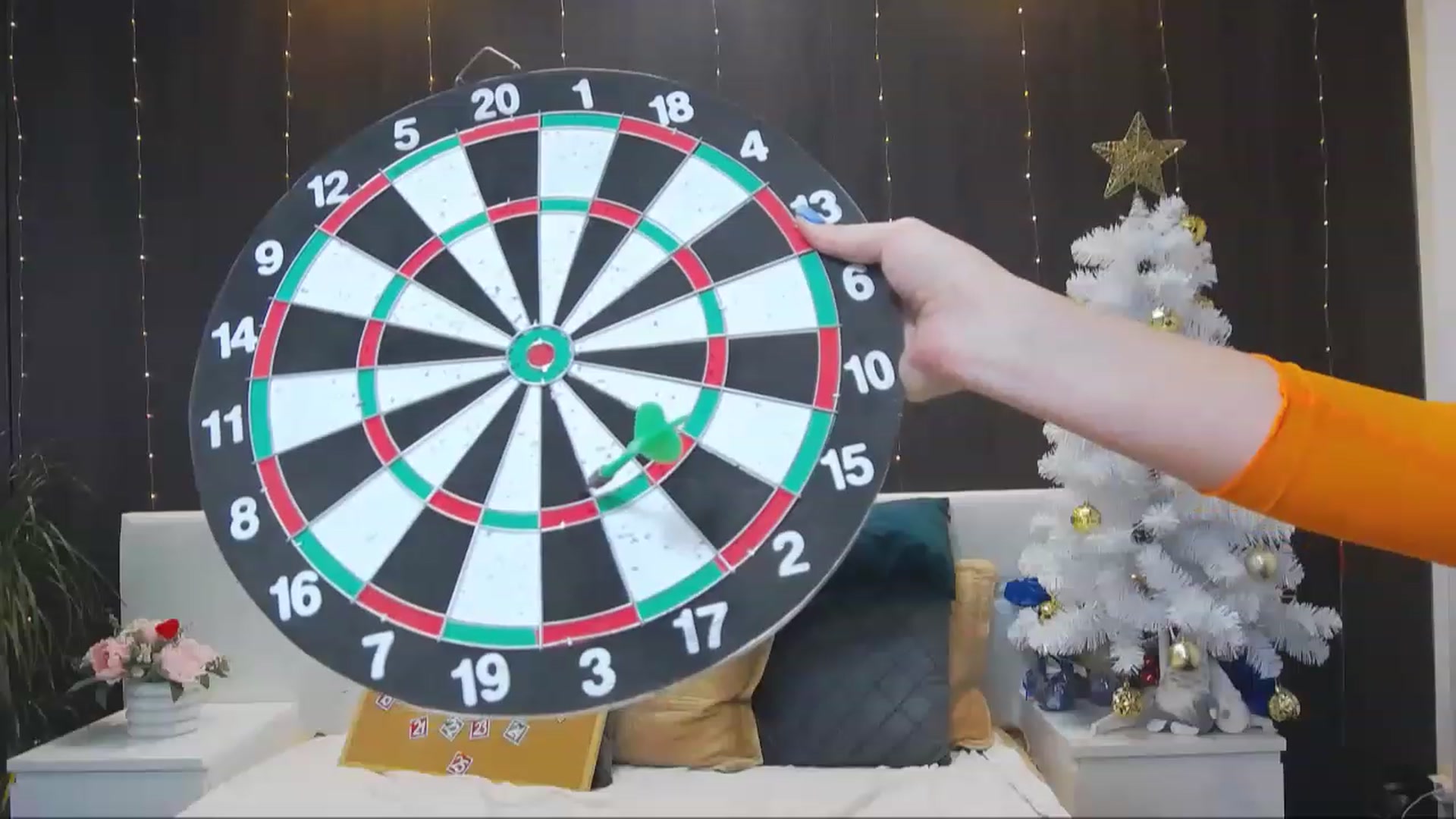 Gallery image thumbnail from MaraHari's myfreecams stream on, 12/12/2022, 20:51 image 19 of 20