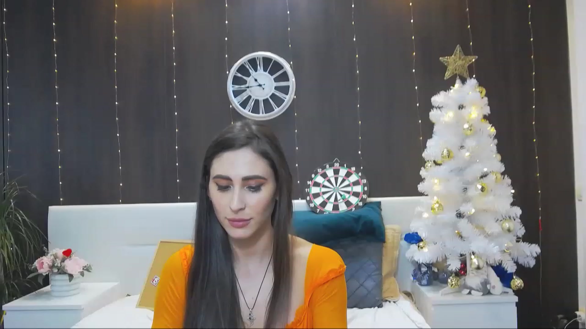 Gallery image thumbnail from MaraHari's myfreecams stream on, 12/12/2022, 20:51 image 20 of 20