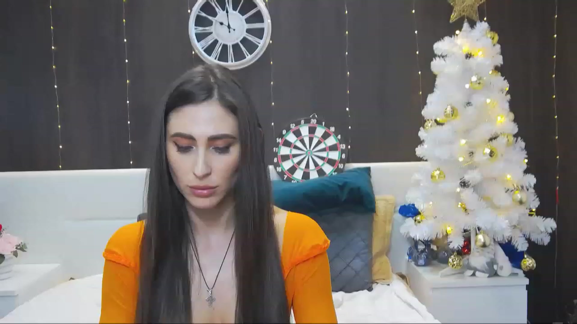 Gallery image thumbnail from MaraHari's myfreecams stream on, 12/12/2022, 20:51 image 1 of 20