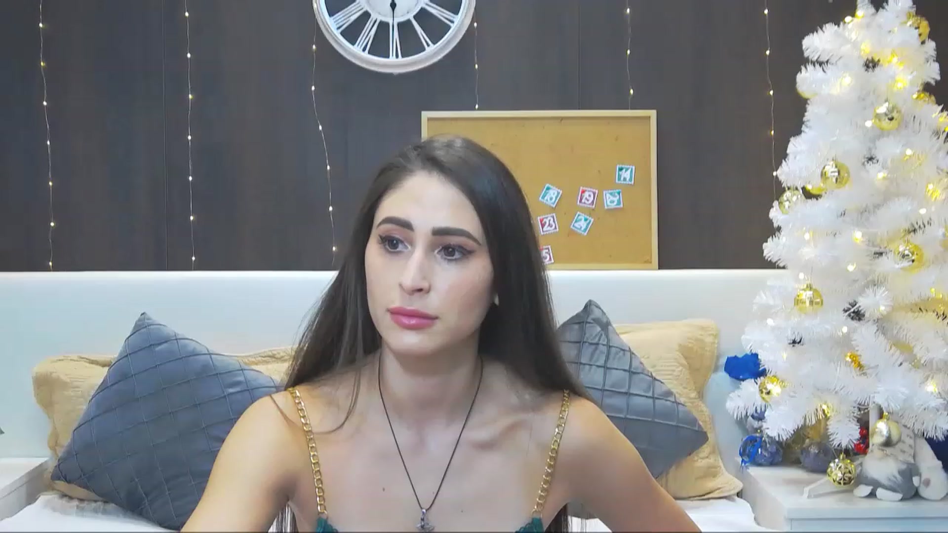 Gallery image thumbnail from MaraHari's myfreecams stream on, 12/18/2022, 17:24 image 3 of 20
