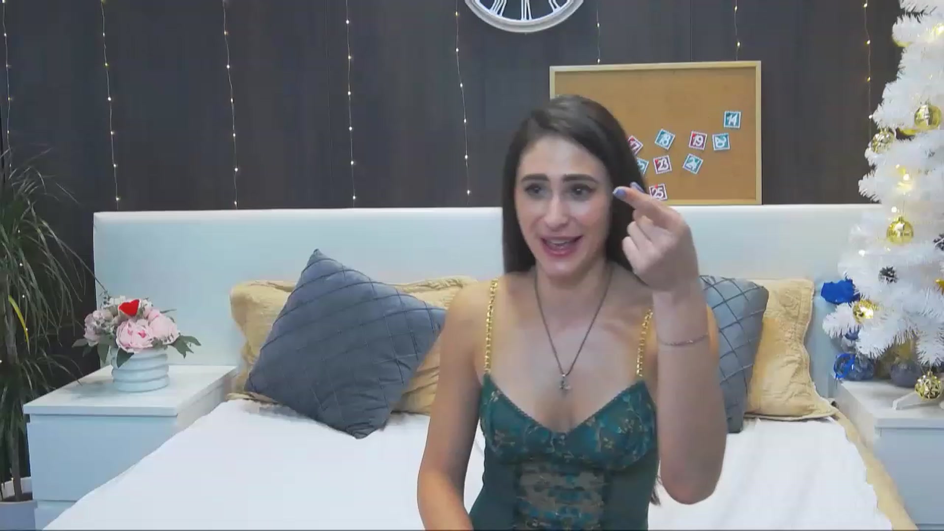 Gallery image thumbnail from MaraHari's myfreecams stream on, 12/18/2022, 19:46 image 10 of 20