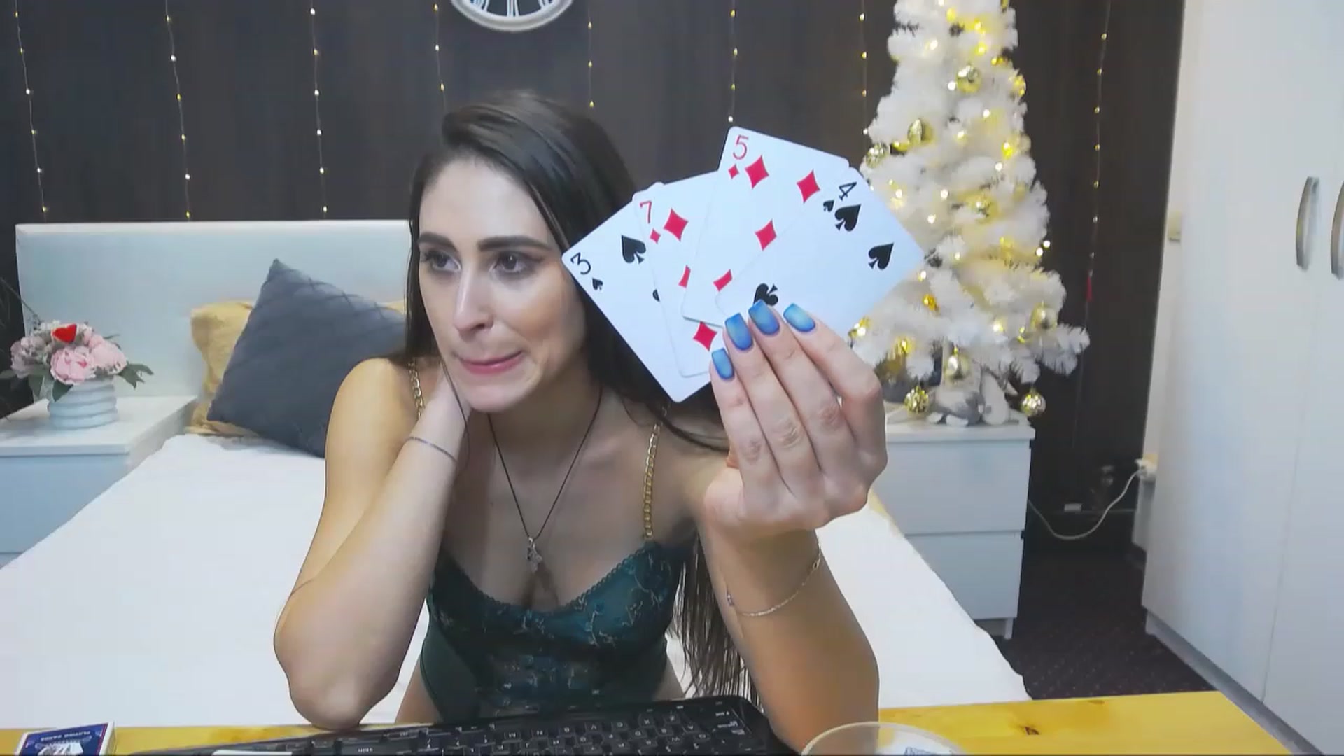 Gallery image thumbnail from MaraHari's myfreecams stream on, 12/18/2022, 21:31 image 15 of 20