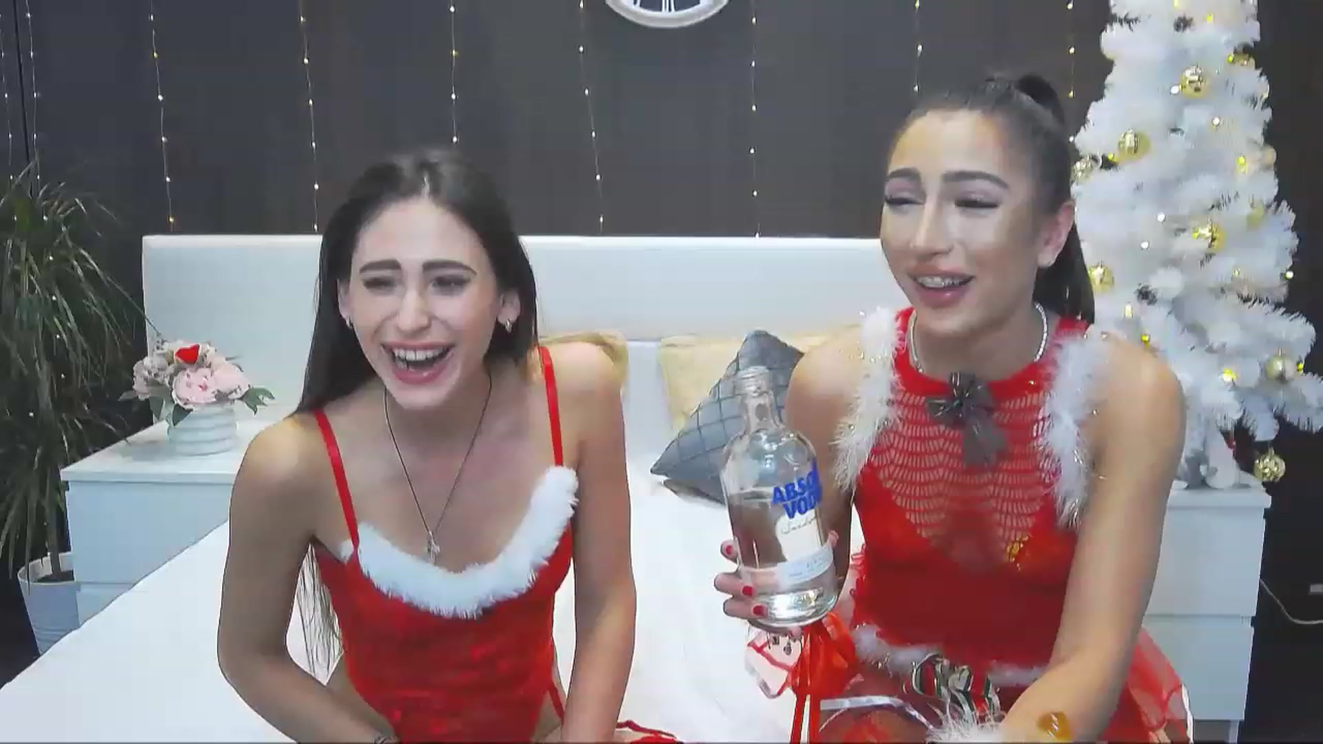 Gallery image thumbnail from MaraHari's myfreecams stream on, 12/23/2022, 19:44 image 1 of 20
