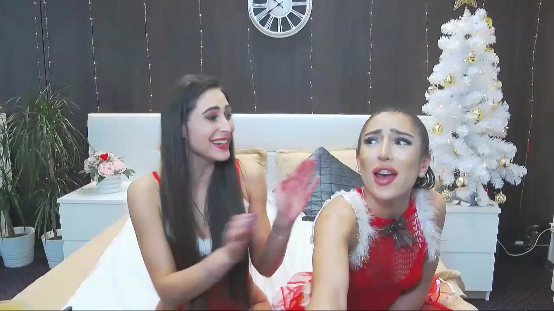 Gallery image thumbnail from MaraHari's myfreecams stream on, 12/23/2022, 20:43 image 11 of 20
