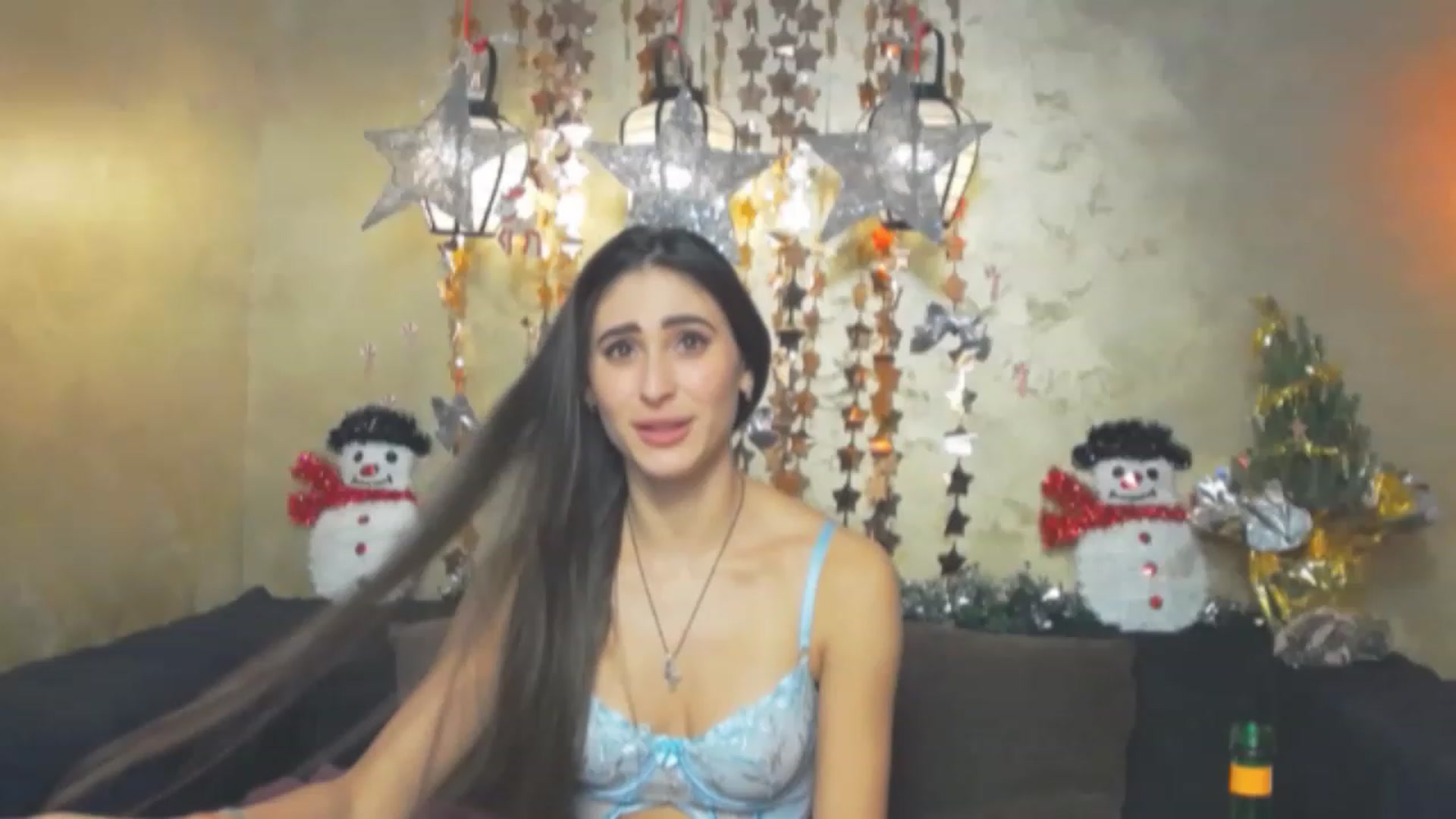Gallery image thumbnail from MaraHari's myfreecams stream on, 12/25/2022, 01:32 image 1 of 20