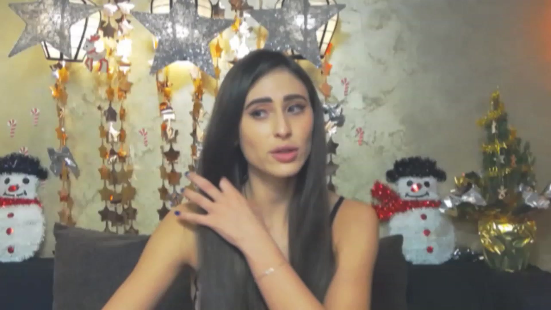 Gallery image thumbnail from MaraHari's myfreecams stream on, 12/26/2022, 17:19 image 10 of 20