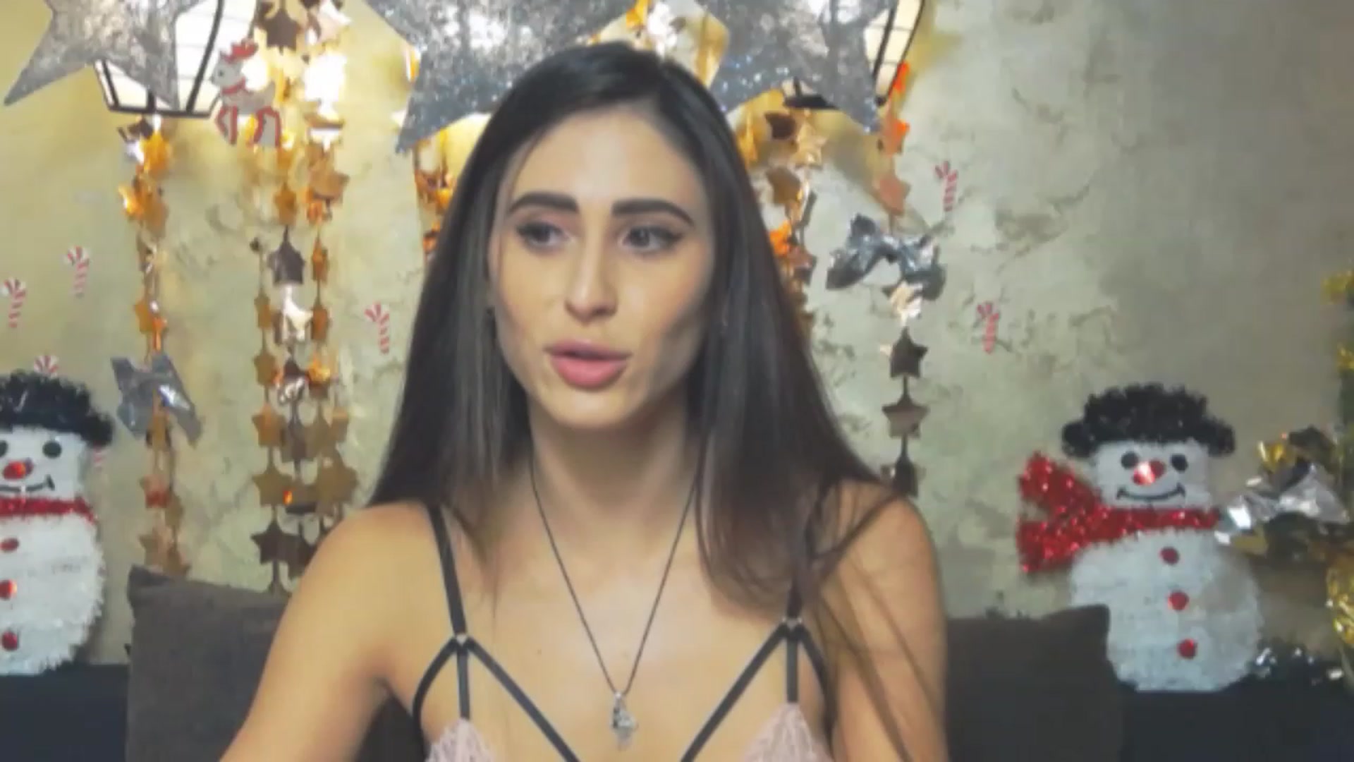Gallery image thumbnail from MaraHari's myfreecams stream on, 12/26/2022, 17:19 image 3 of 20