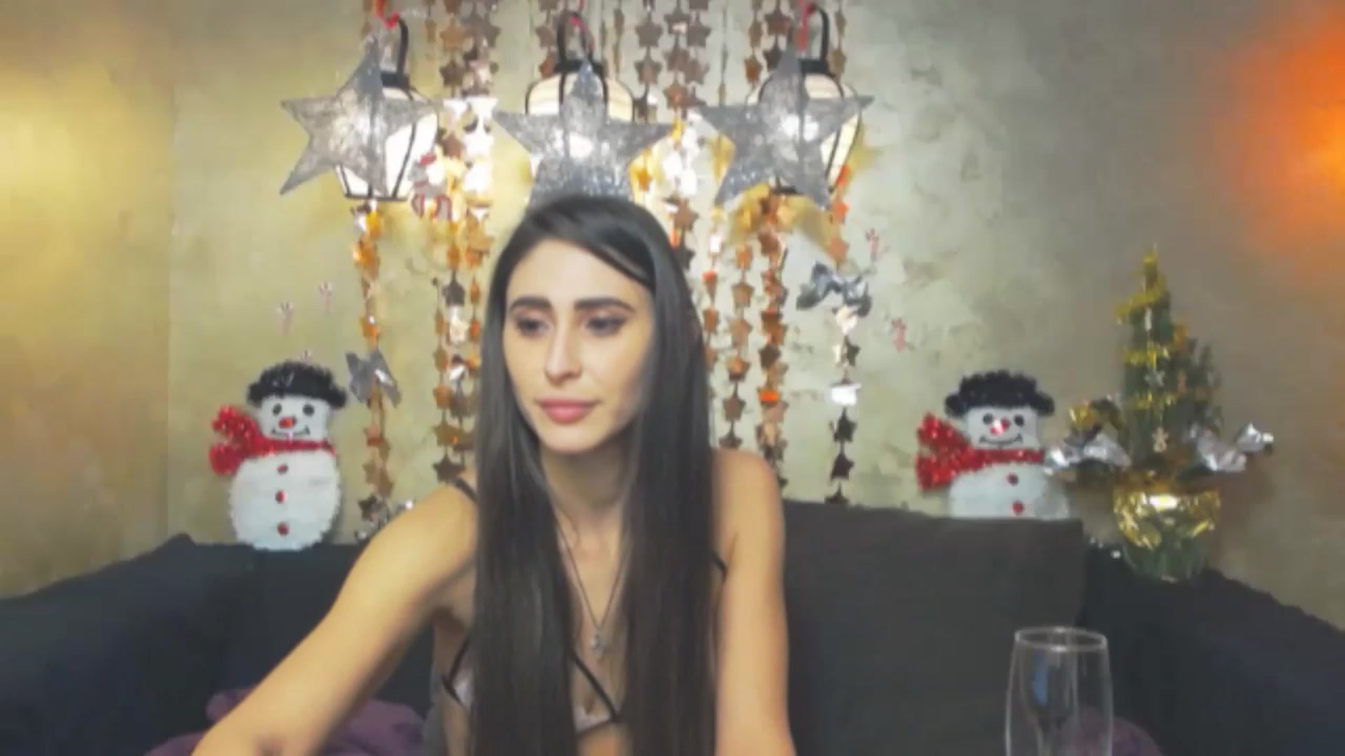 Gallery image thumbnail from MaraHari's myfreecams stream on, 12/27/2022, 24:03 image 7 of 20
