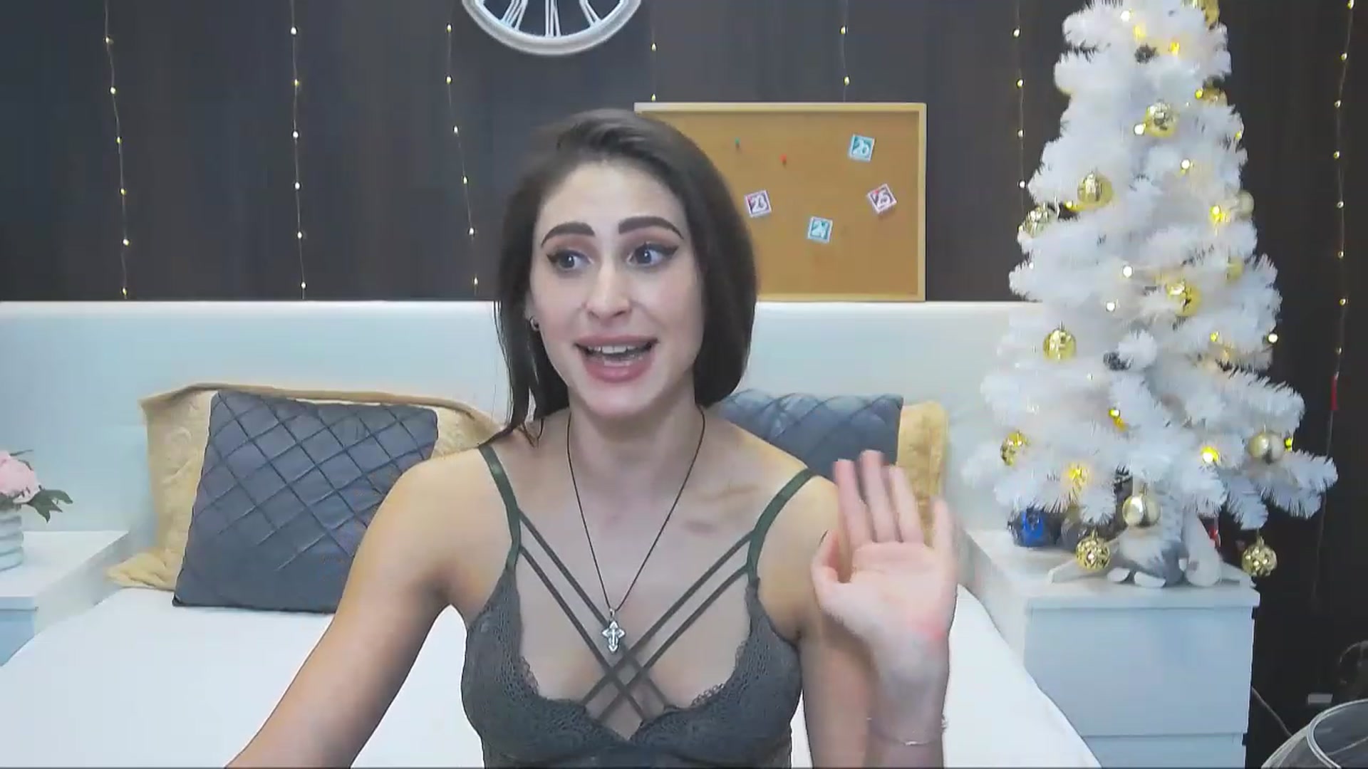 Gallery image thumbnail from MaraHari's myfreecams stream on, 12/27/2022, 19:37 image 17 of 20