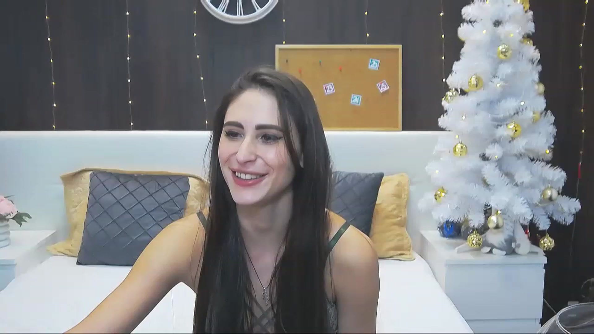 Gallery image thumbnail from MaraHari's myfreecams stream on, 12/27/2022, 20:57 image 9 of 20