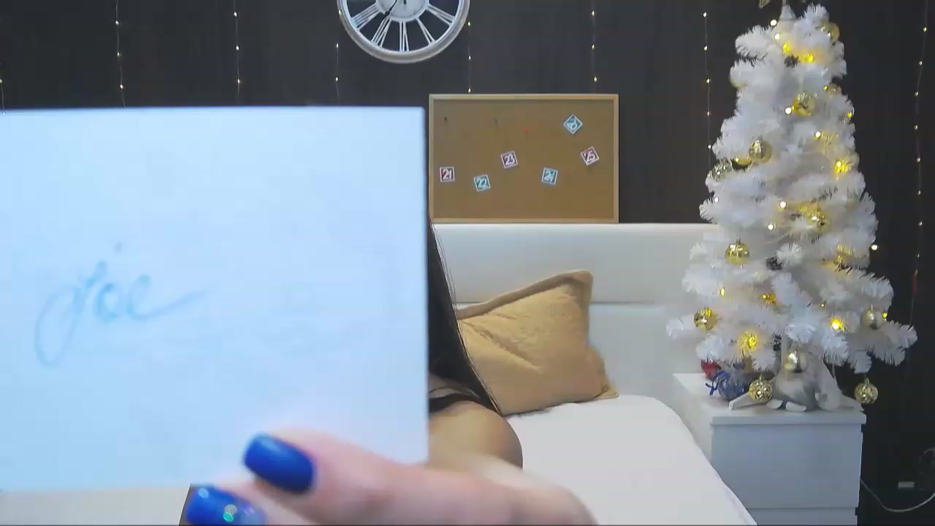Gallery image thumbnail from MaraHari's myfreecams stream on, 12/27/2022, 23:58 image 13 of 20