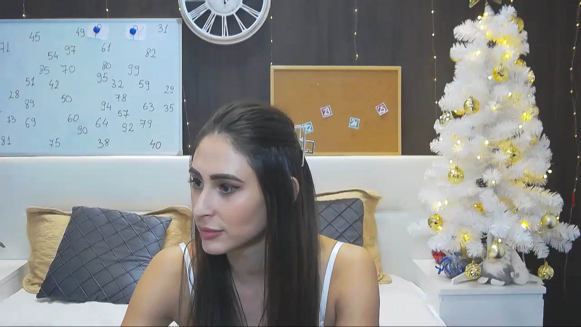 Gallery image thumbnail from MaraHari's myfreecams stream on, 12/28/2022, 20:07 image 15 of 20