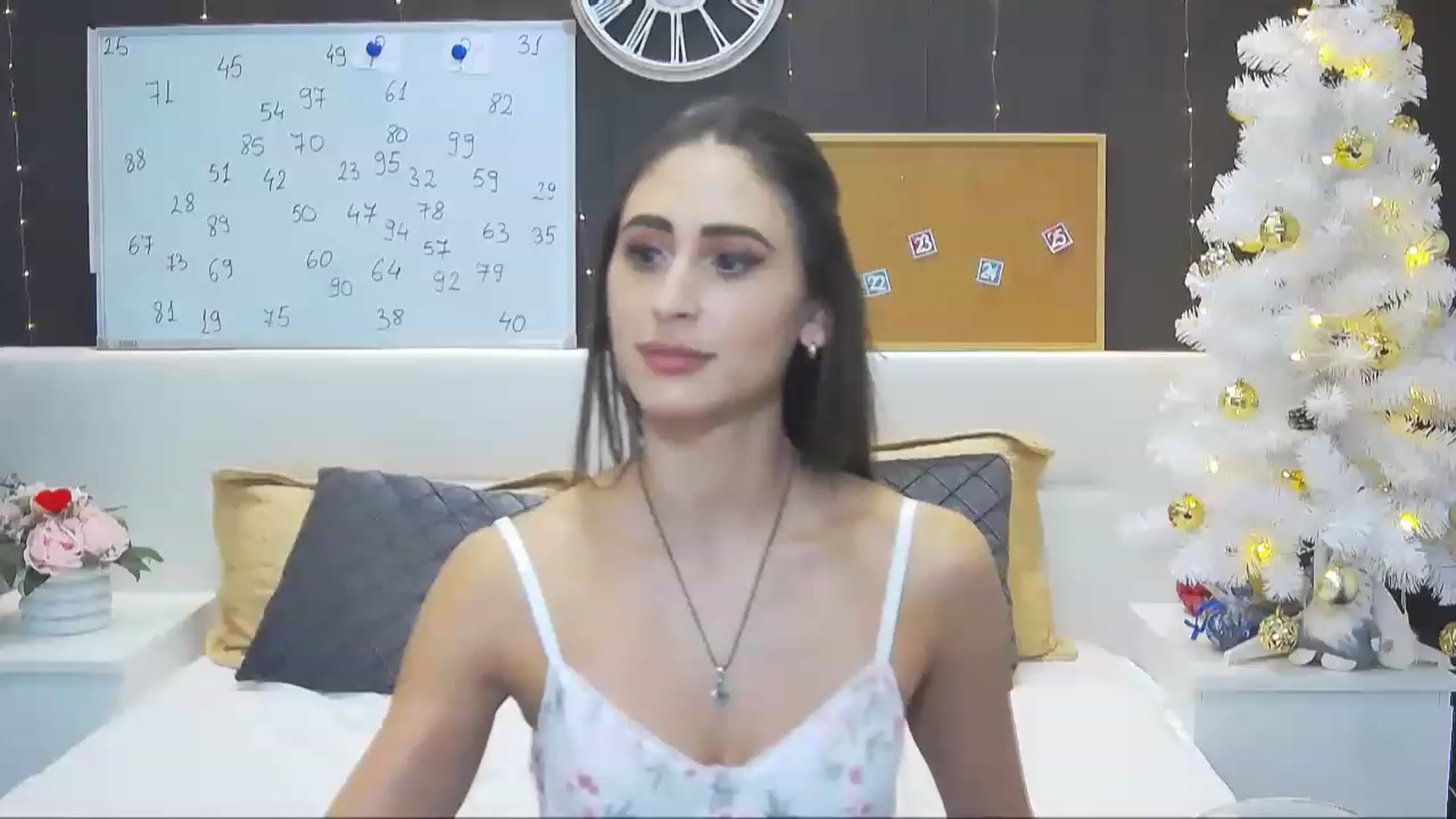 Gallery image thumbnail from MaraHari's myfreecams stream on, 12/28/2022, 20:07 image 12 of 20