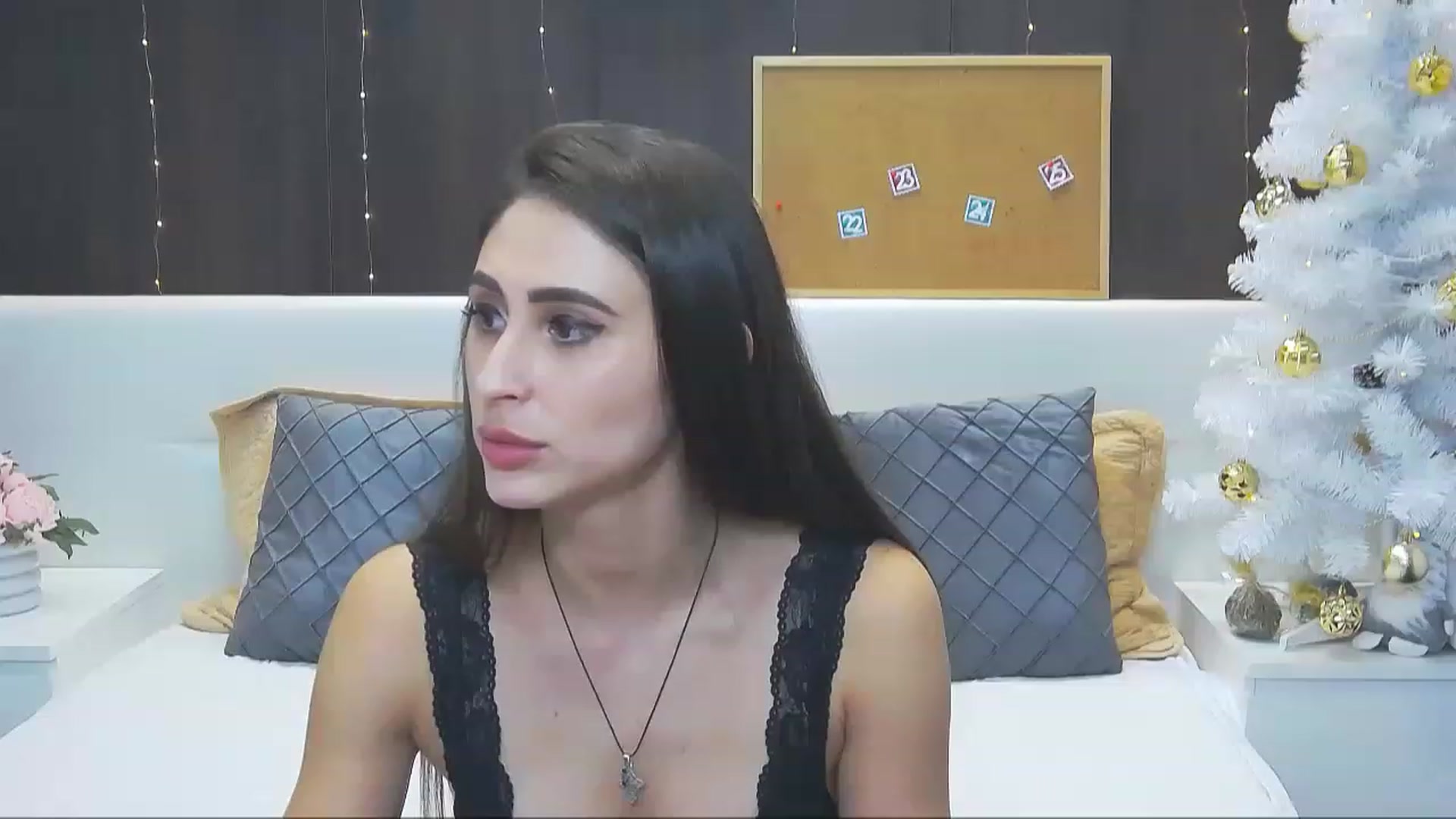 Gallery image thumbnail from MaraHari's myfreecams stream on, 12/29/2022, 23:53 image 20 of 20