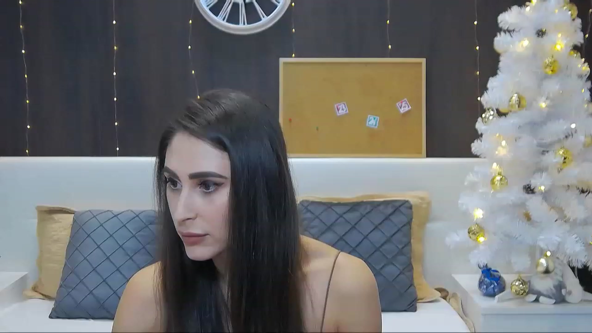 Gallery image thumbnail from MaraHari's myfreecams stream on, 12/30/2022, 19:02 image 1 of 20
