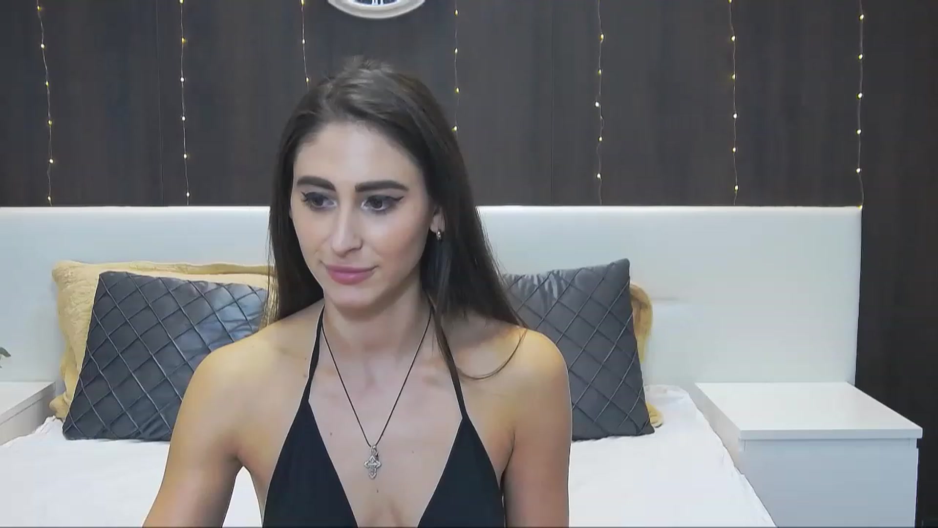 Gallery image thumbnail from MaraHari's myfreecams stream on, 01/05/2023, 20:10 image 6 of 20