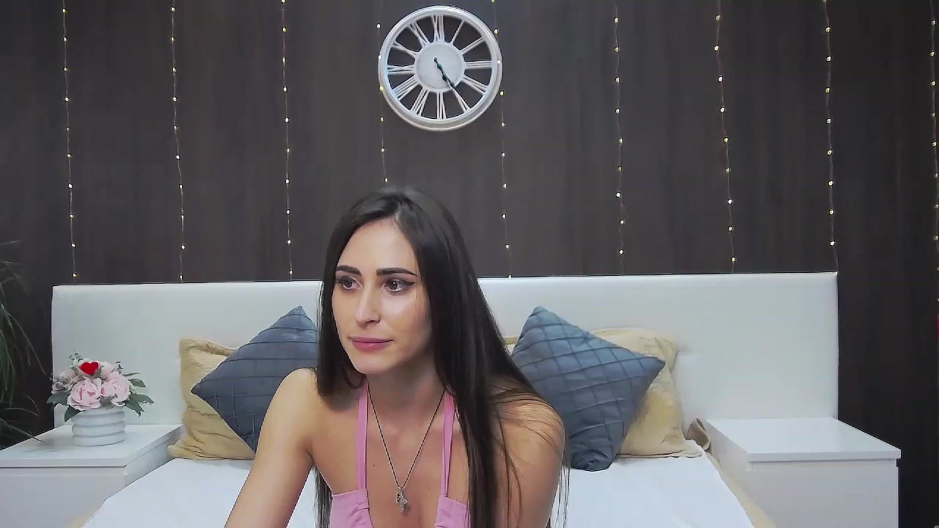 Gallery image thumbnail from MaraHari's myfreecams stream on, 01/15/2023, 21:44 image 16 of 20
