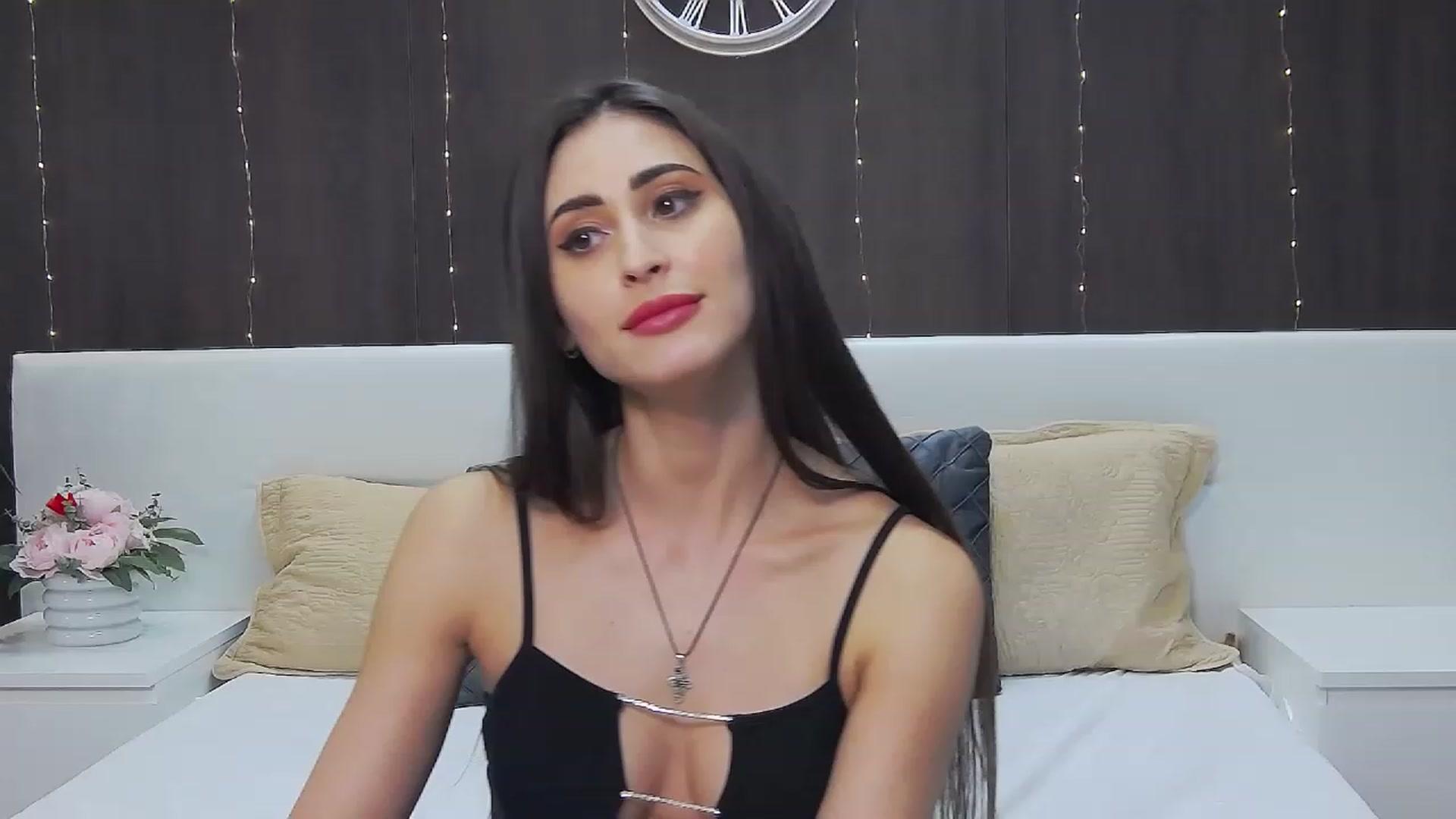 Gallery image thumbnail from MaraHari's myfreecams stream on, 01/16/2023, 23:49 image 2 of 20