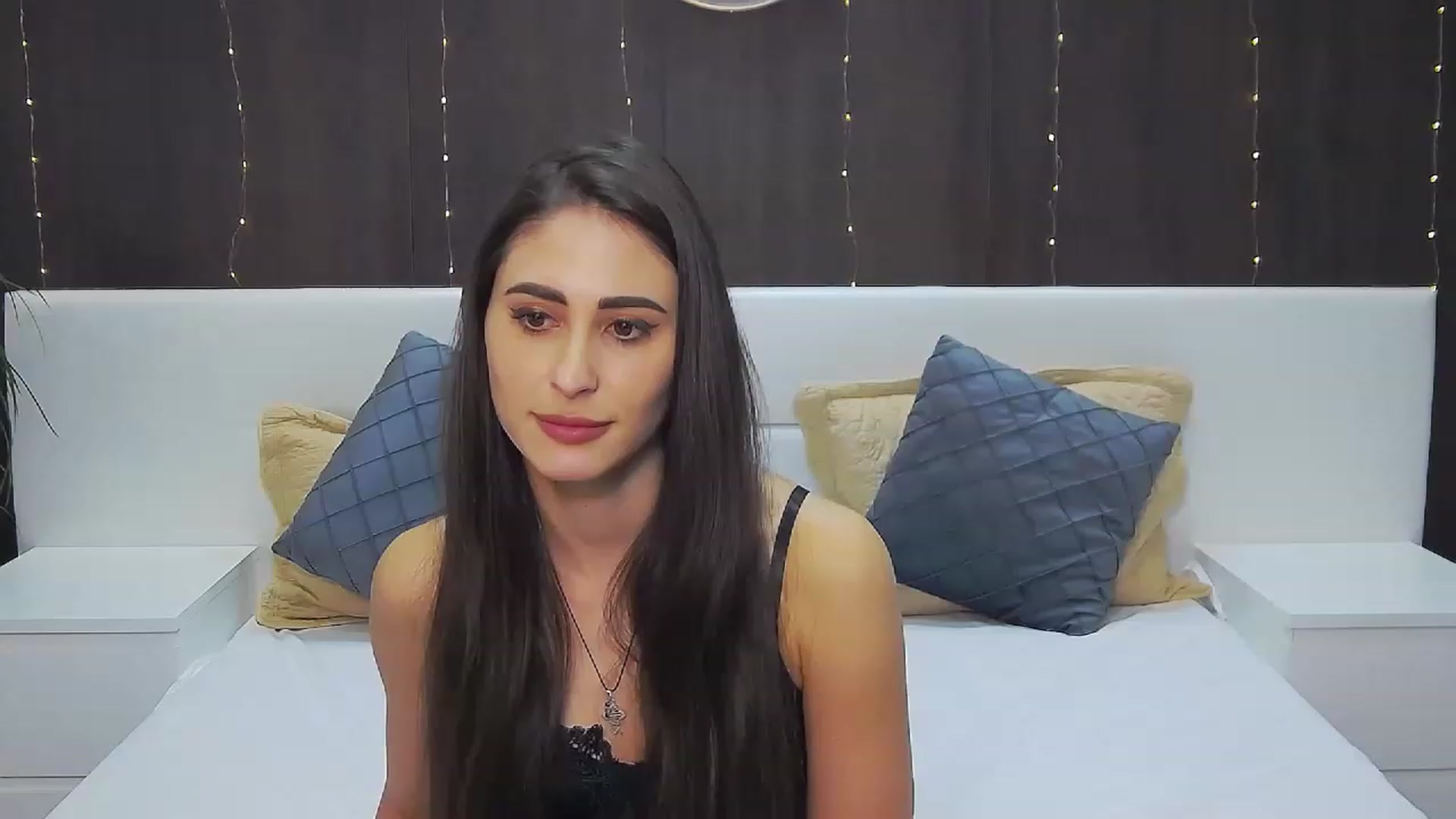 Gallery image thumbnail from MaraHari's myfreecams stream on, 01/21/2023, 20:42 image 14 of 20
