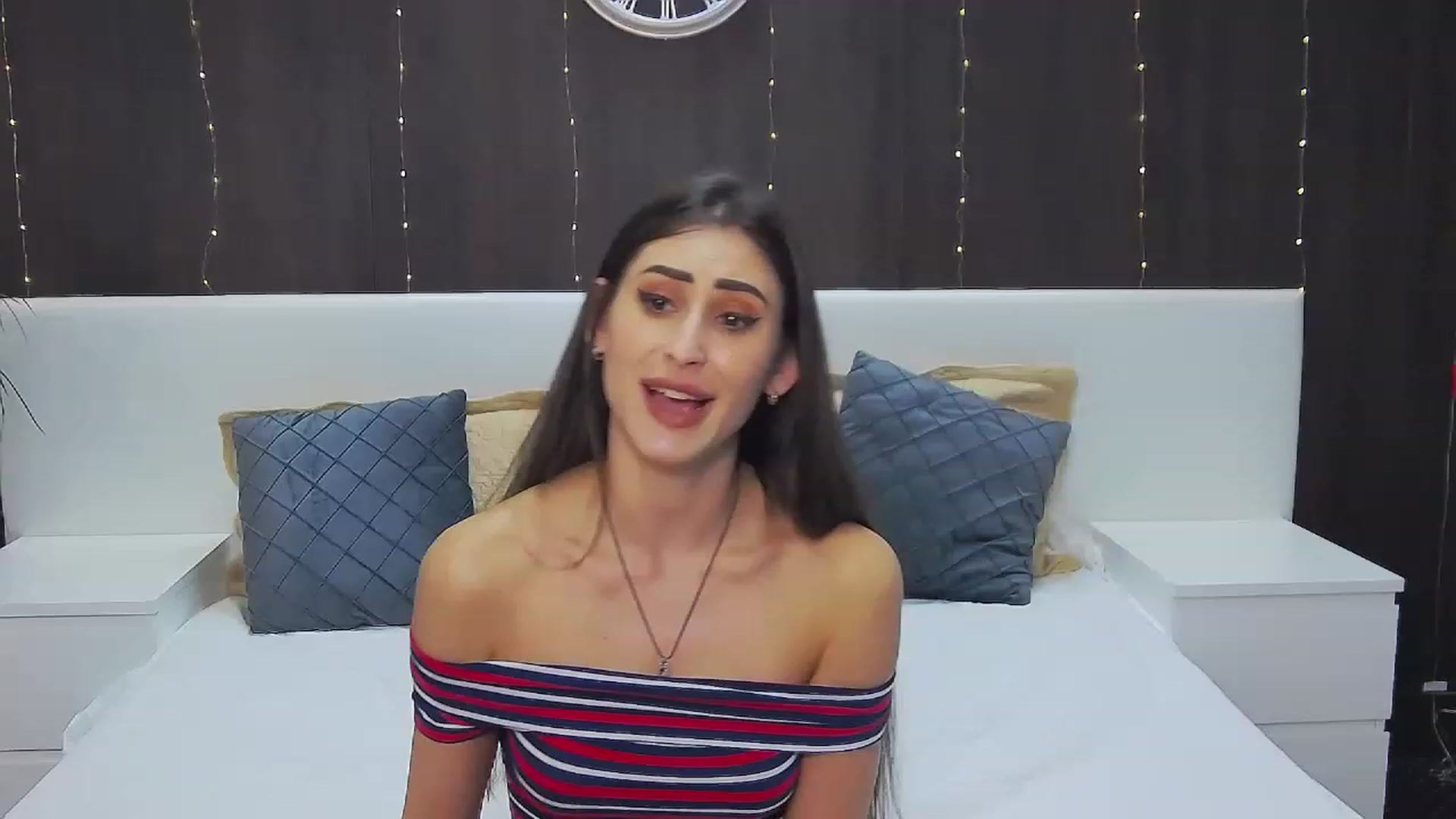 Gallery image thumbnail from MaraHari's myfreecams stream on, 01/22/2023, 20:41 image 12 of 20