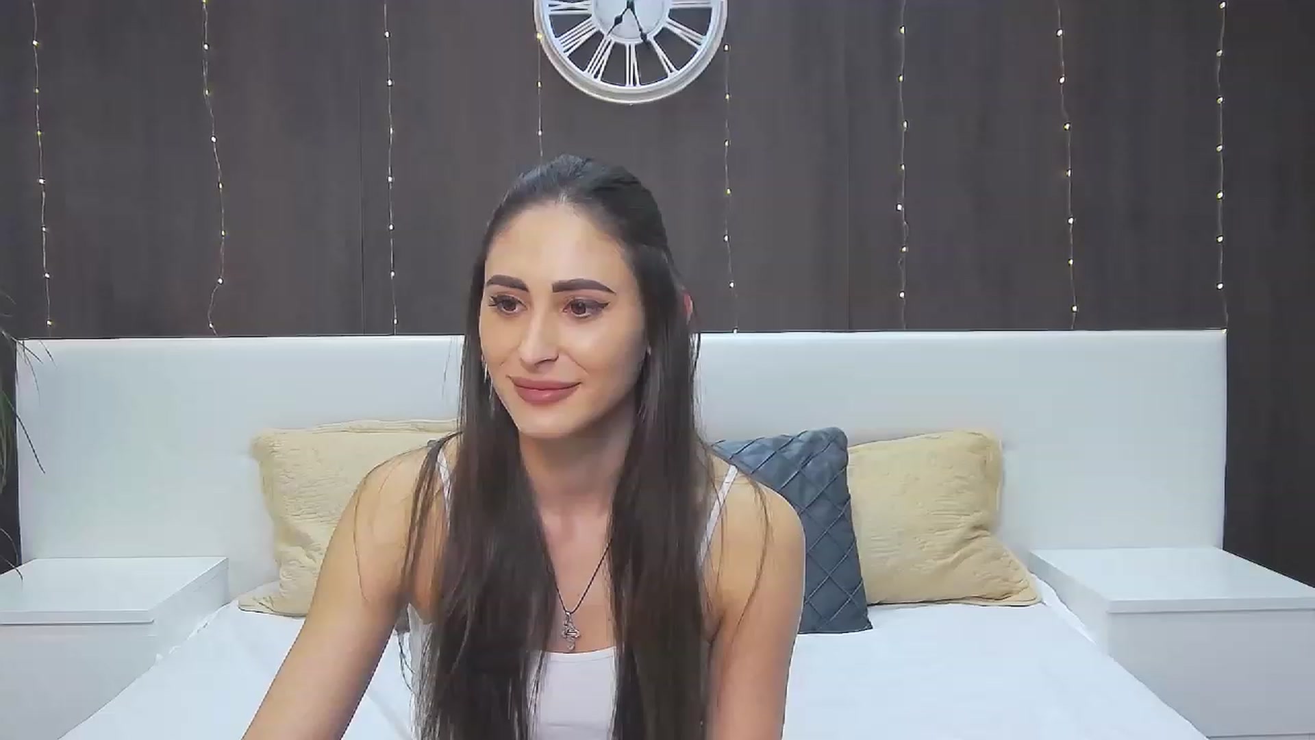 Gallery image thumbnail from MaraHari's myfreecams stream on, 01/28/2023, 21:03 image 13 of 20