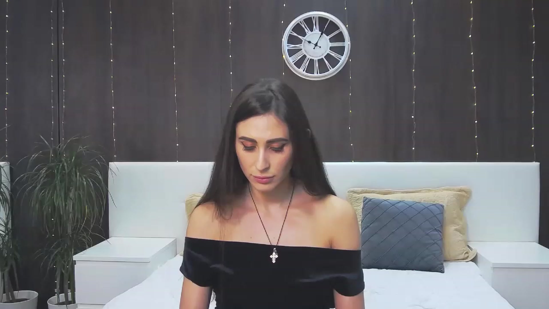 Gallery image thumbnail from MaraHari's myfreecams stream on, 02/02/2023, 22:52 image 5 of 20