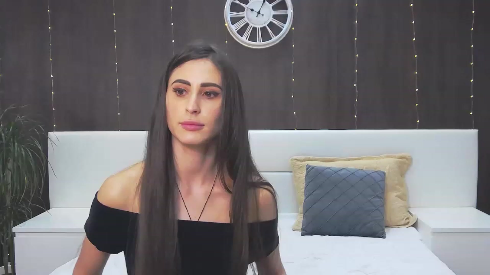 Gallery image thumbnail from MaraHari's myfreecams stream on, 02/02/2023, 22:52 image 1 of 20