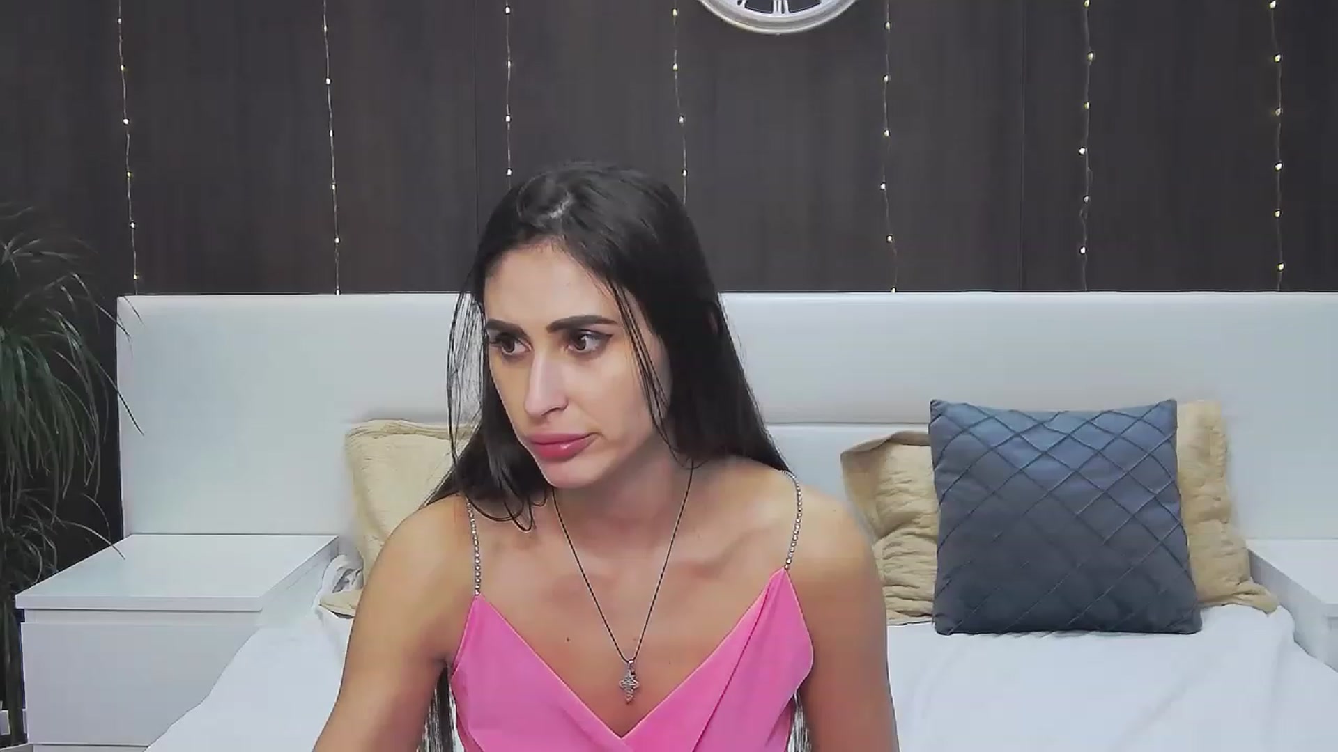 Gallery image thumbnail from MaraHari's myfreecams stream on, 02/04/2023, 24:49 image 20 of 20