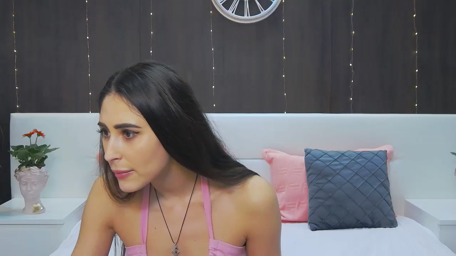 Gallery image thumbnail from MaraHari's myfreecams stream on, 02/12/2023, 20:53 image 5 of 20