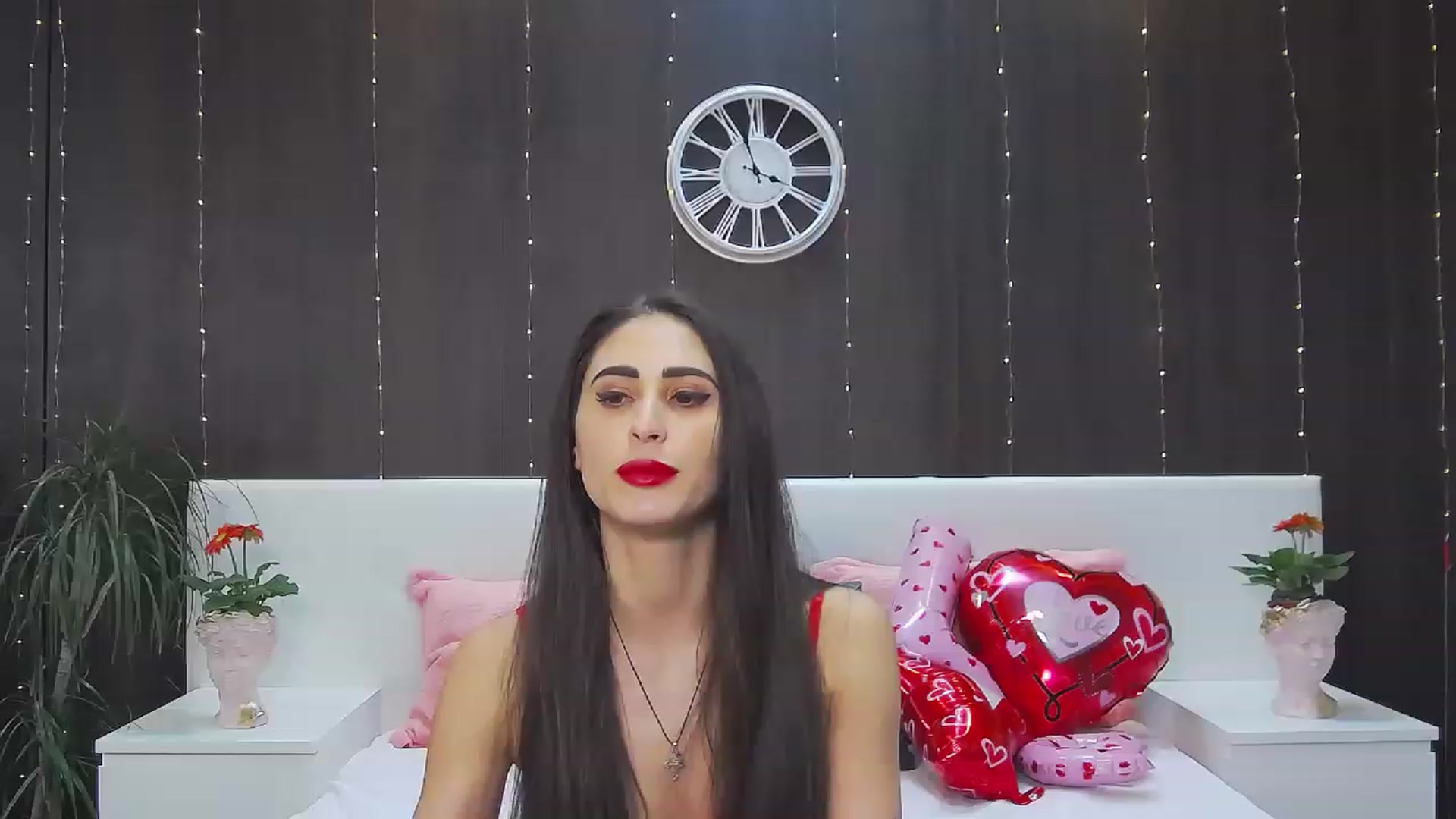 Gallery image thumbnail from MaraHari's myfreecams stream on, 02/14/2023, 20:36 image 2 of 20