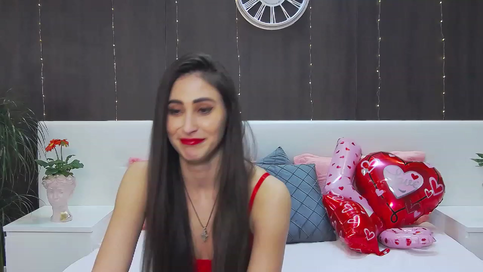 Gallery image thumbnail from MaraHari's myfreecams stream on, 02/14/2023, 20:36 image 10 of 20