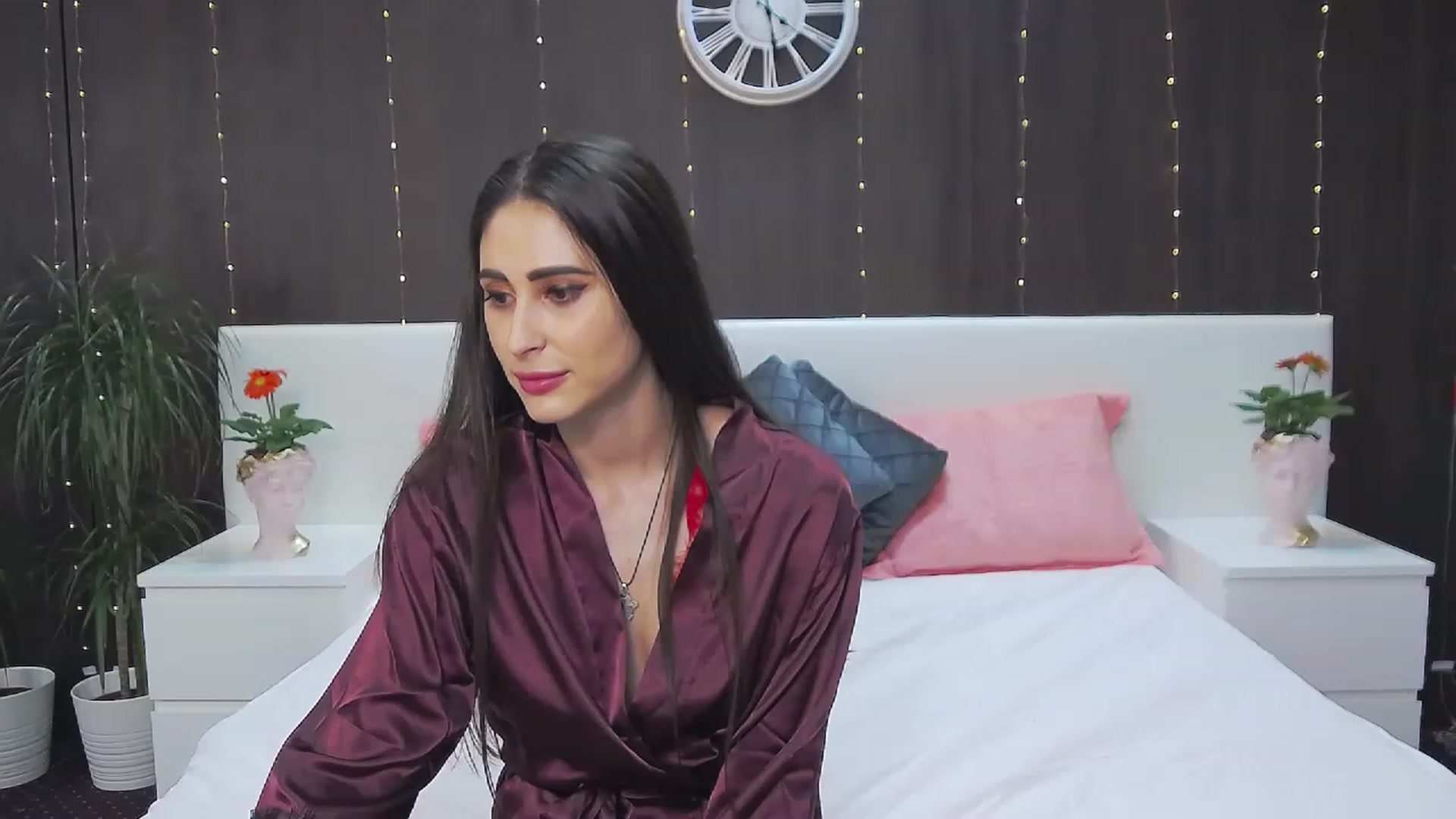 Gallery image thumbnail from MaraHari's myfreecams stream on, 02/15/2023, 23:06 image 14 of 20