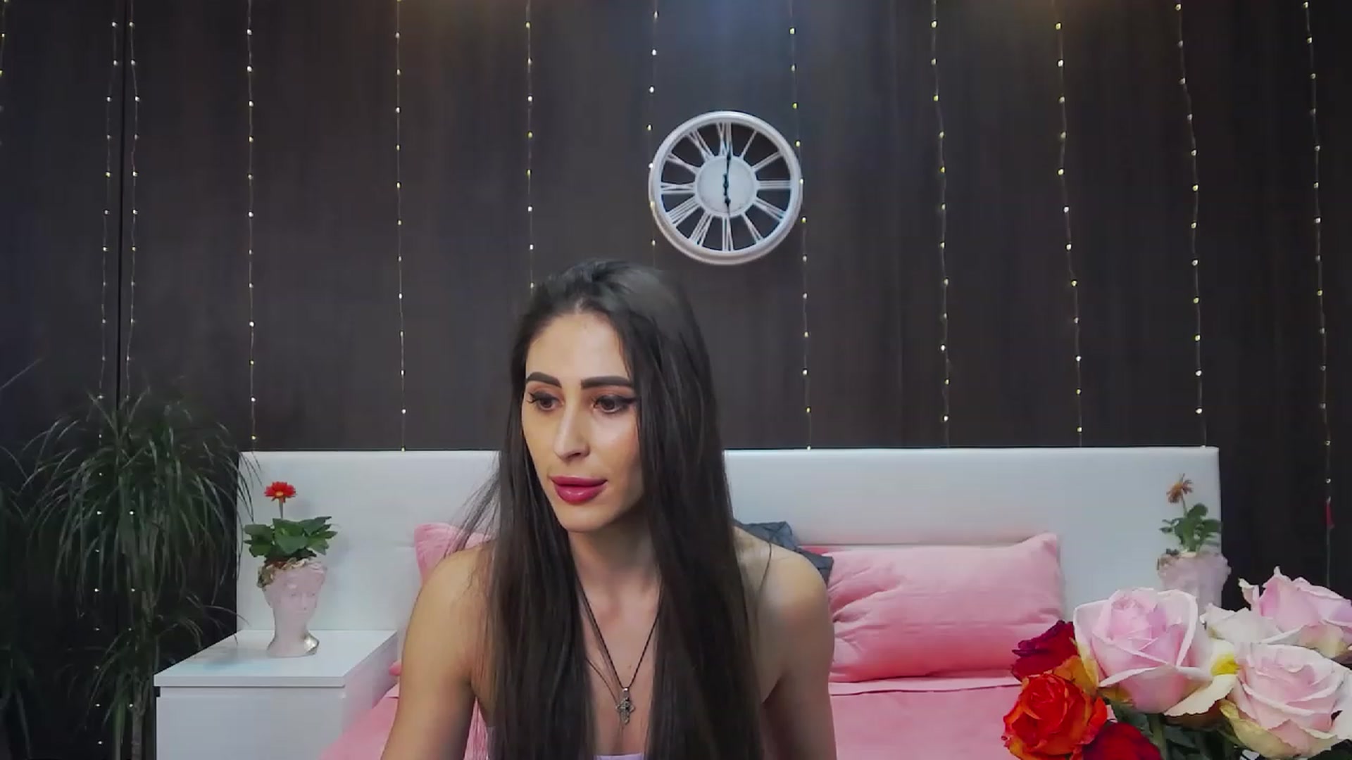 Gallery image thumbnail from MaraHari's myfreecams stream on, 02/19/2023, 01:07 image 2 of 20